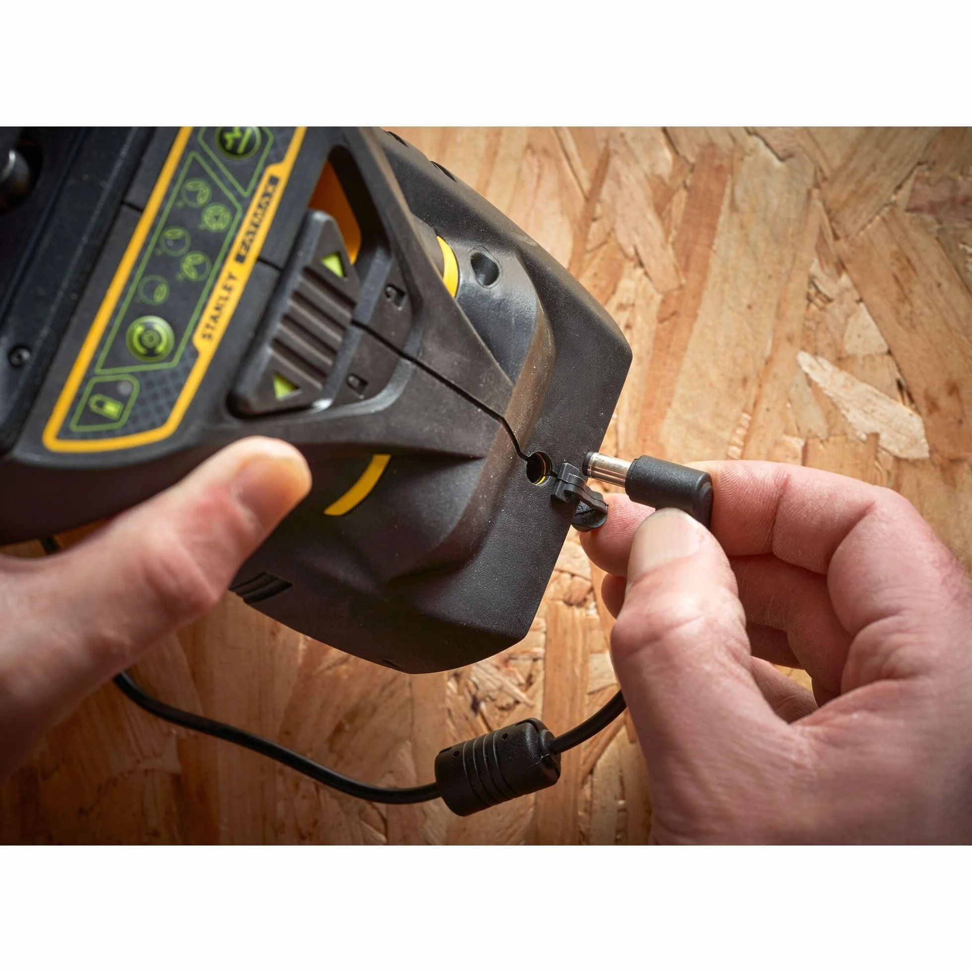 Stanley Fatmax Laser Krzyżowy Wieloliniowy Zielony Multi-Line 360°, FMHT1-77356
