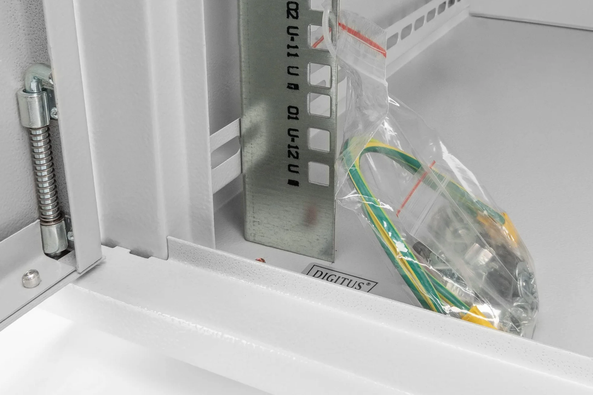 DIGITUS Szafa sieciowa rack 19 cali 7U 450 mm montaż ścienny Dynamic Basic szary