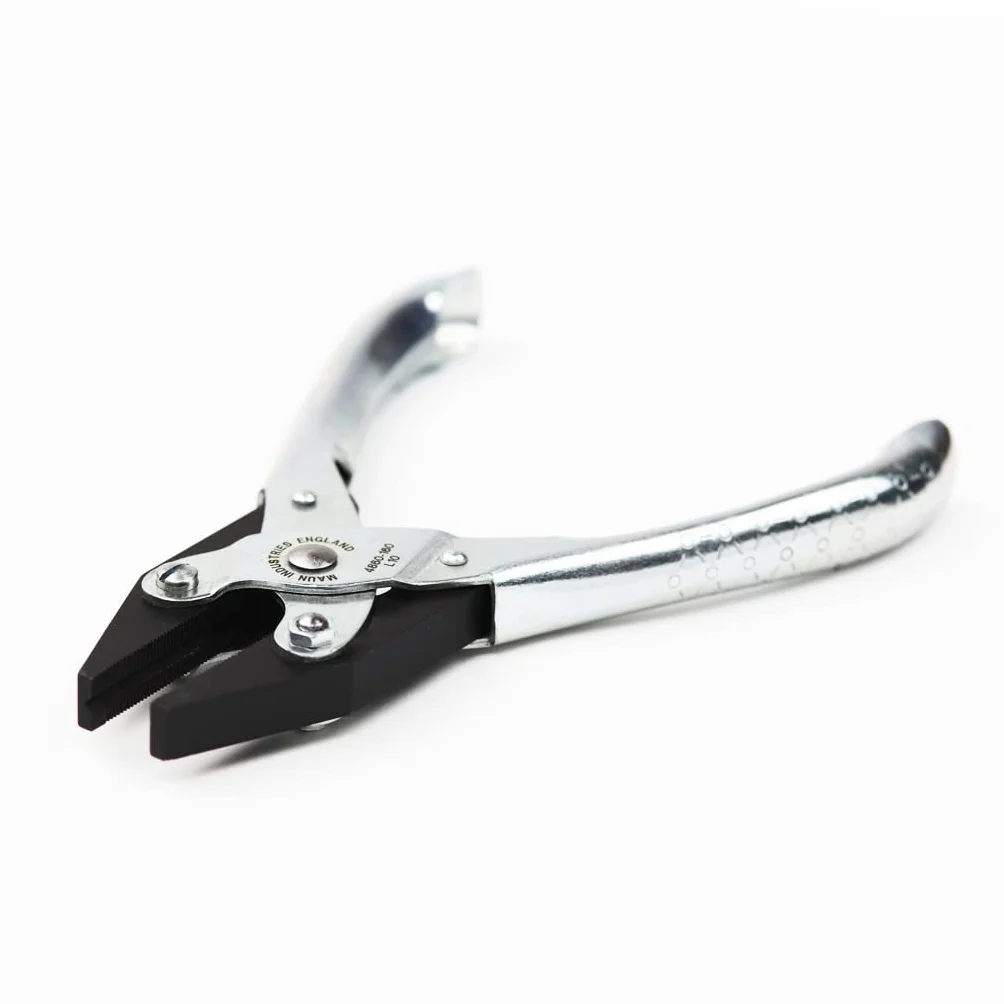Maun 4870-140 gładkie szczęki płaskie szczypce równoległe 140 mm | gładkie równoległe szczęki dla mocnego chwytu bez uszkodzeń, otwarte gardło do trzymania drutu i pręta | profesjonalna jakość