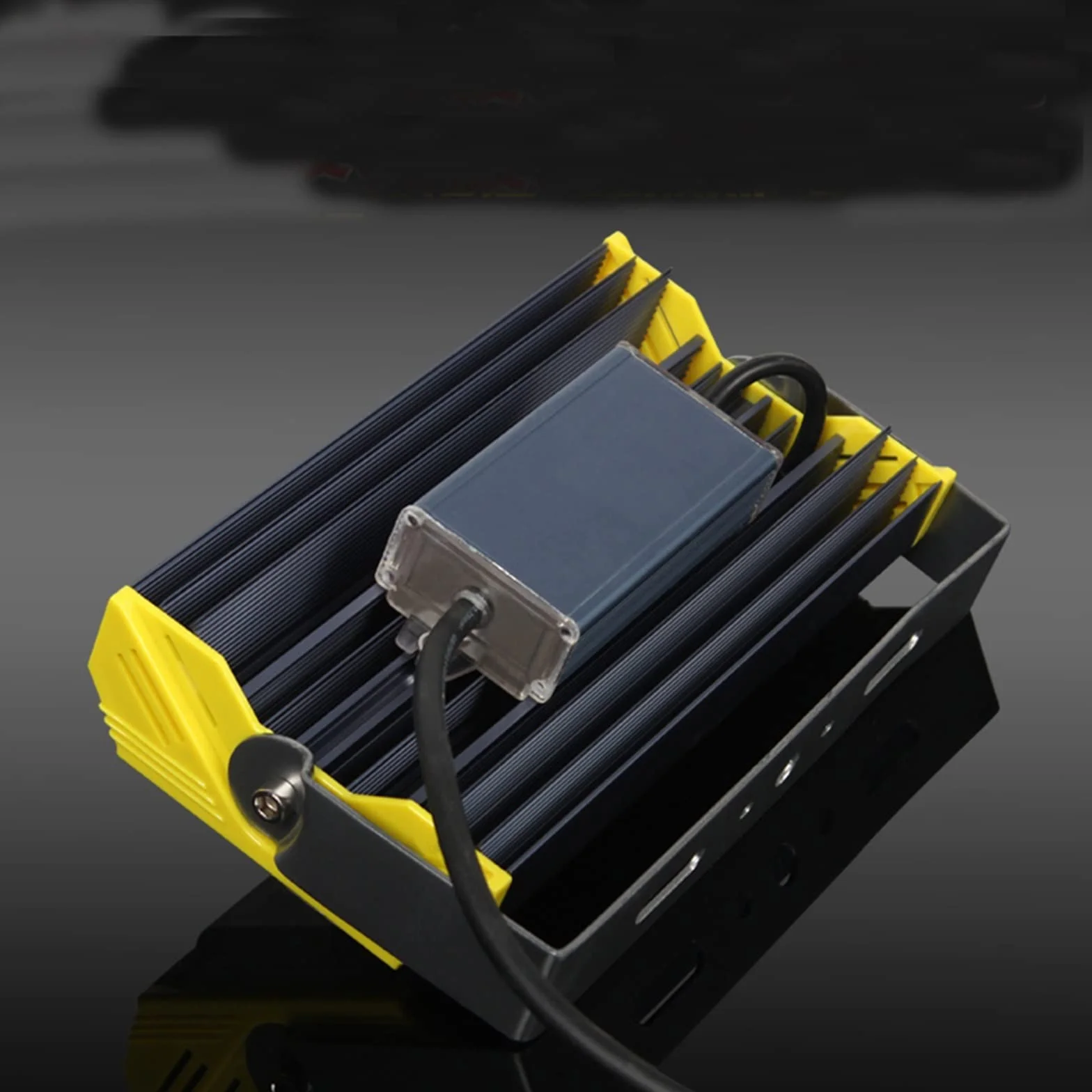 Lampy solarne zewnętrzne, Lampa projektorowa dużej mocy Jasna lampa LED do oświetlenia ogrodu(Giallo)