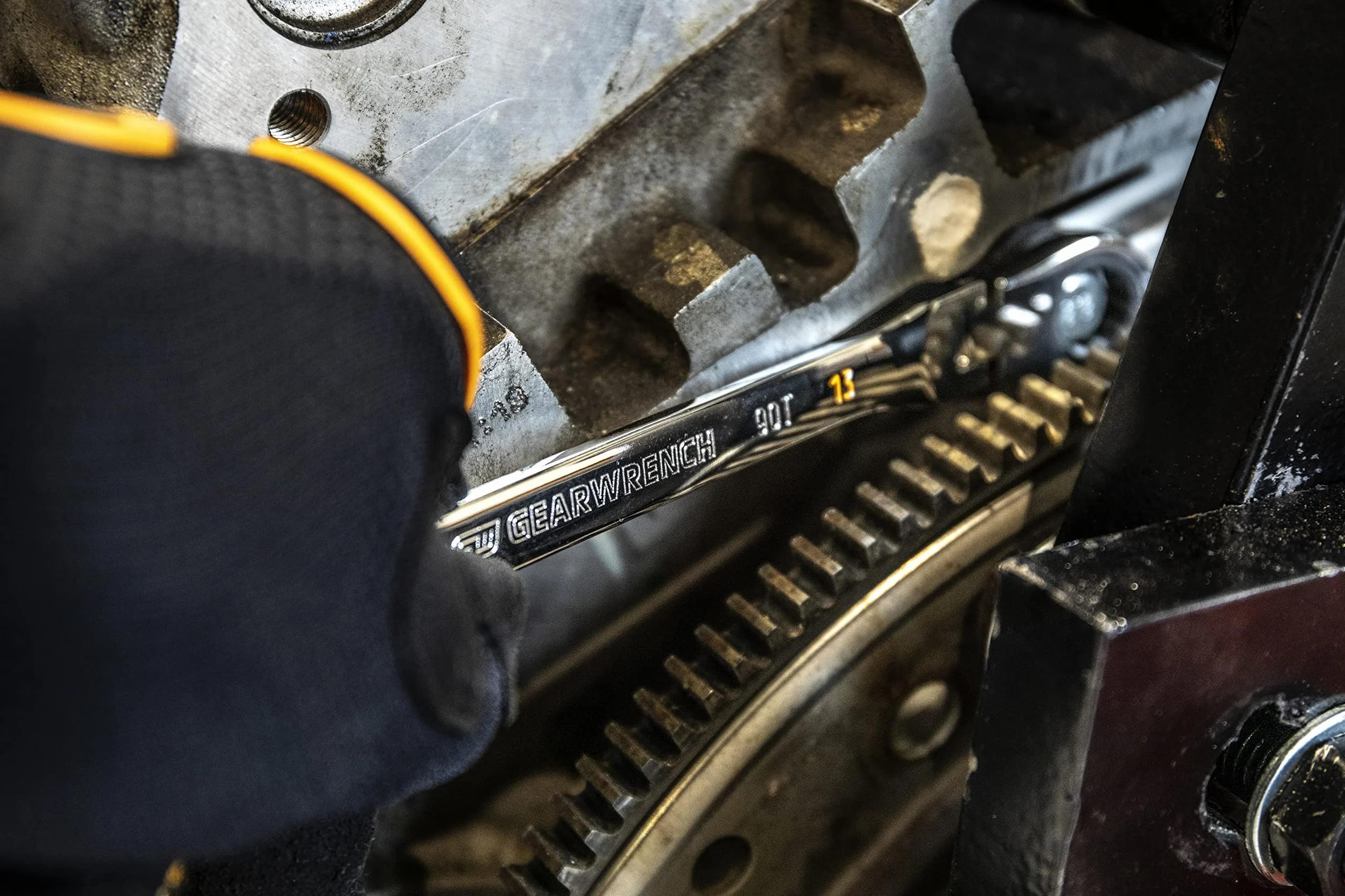 GEARWRENCH 18 mm 4-stopniowy łuk wahadłowy 12-punktowy klucz płasko-oczkowy z grzechotką - 86718