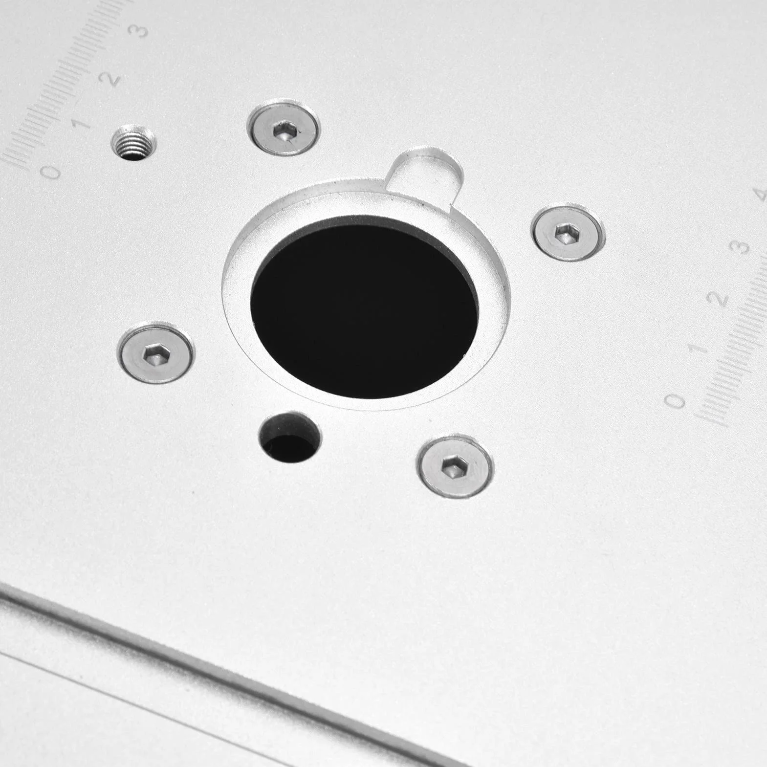 ViaGasaFamido Mini Piła Stołowa Elektryczna Przenośna Piła Stołowa o Mocy 96 W z linijką z możliwością Regulacji Kąta 0–90° i skalą laserową do Cięcia, (Norma europejska 110 V-240 V)