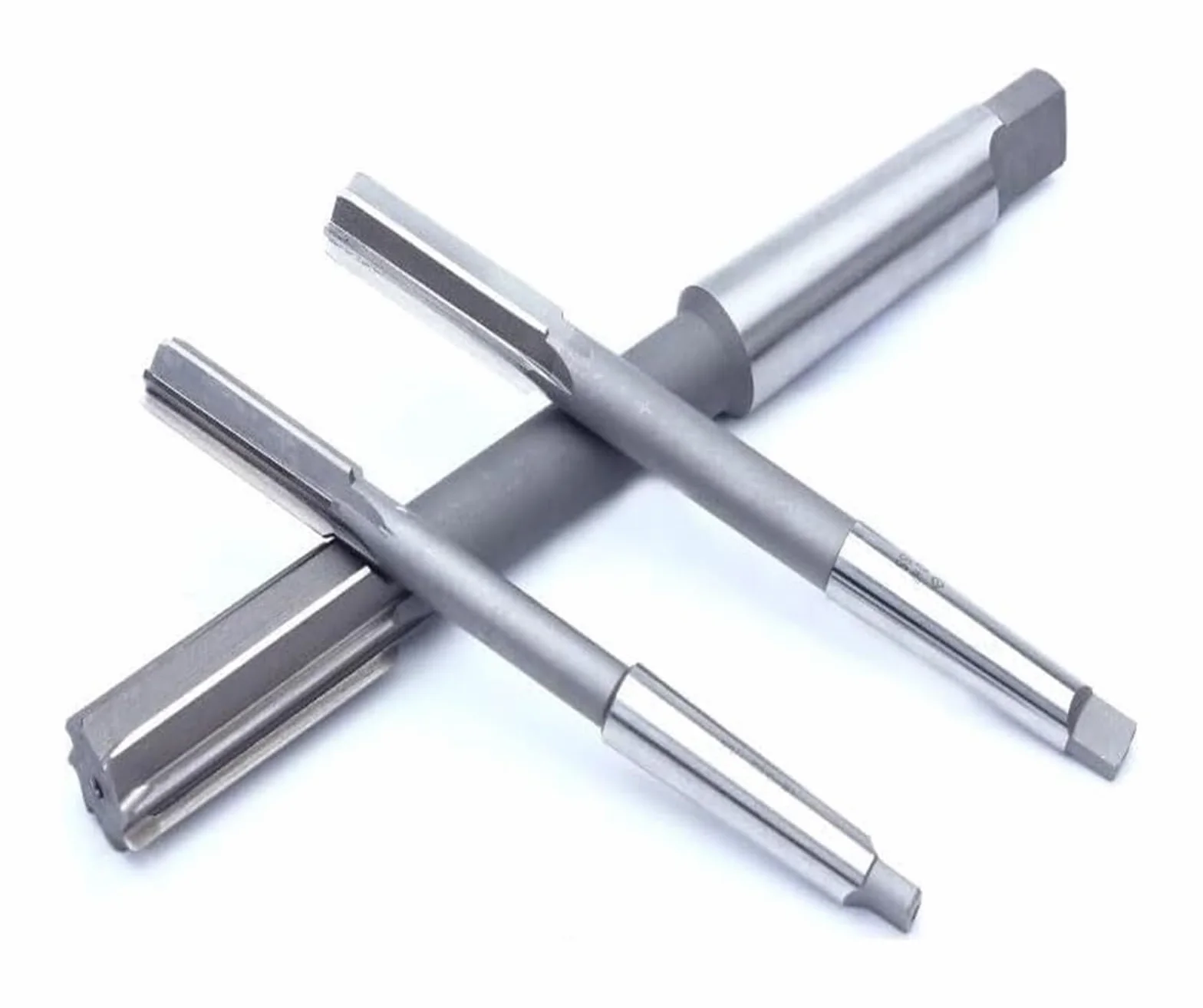 Rozwiertaki ręczne Rozwiertak maszynowy z trzpieniem stożkowym HSS 6542 12-70 mm Tolerancja H7(33 H7 Accuracy)