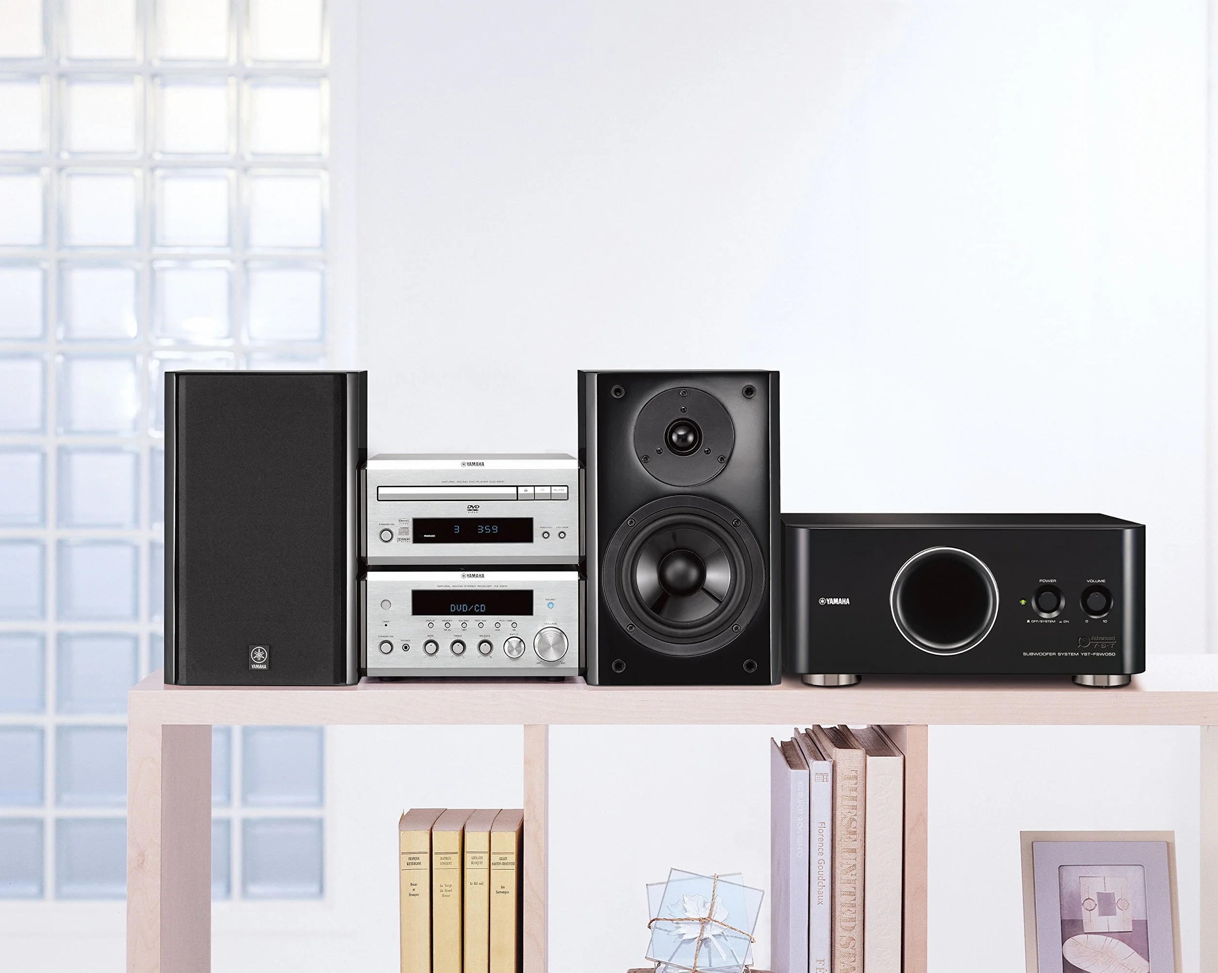 Yamaha YSTFSW050BL subwoofer czarny