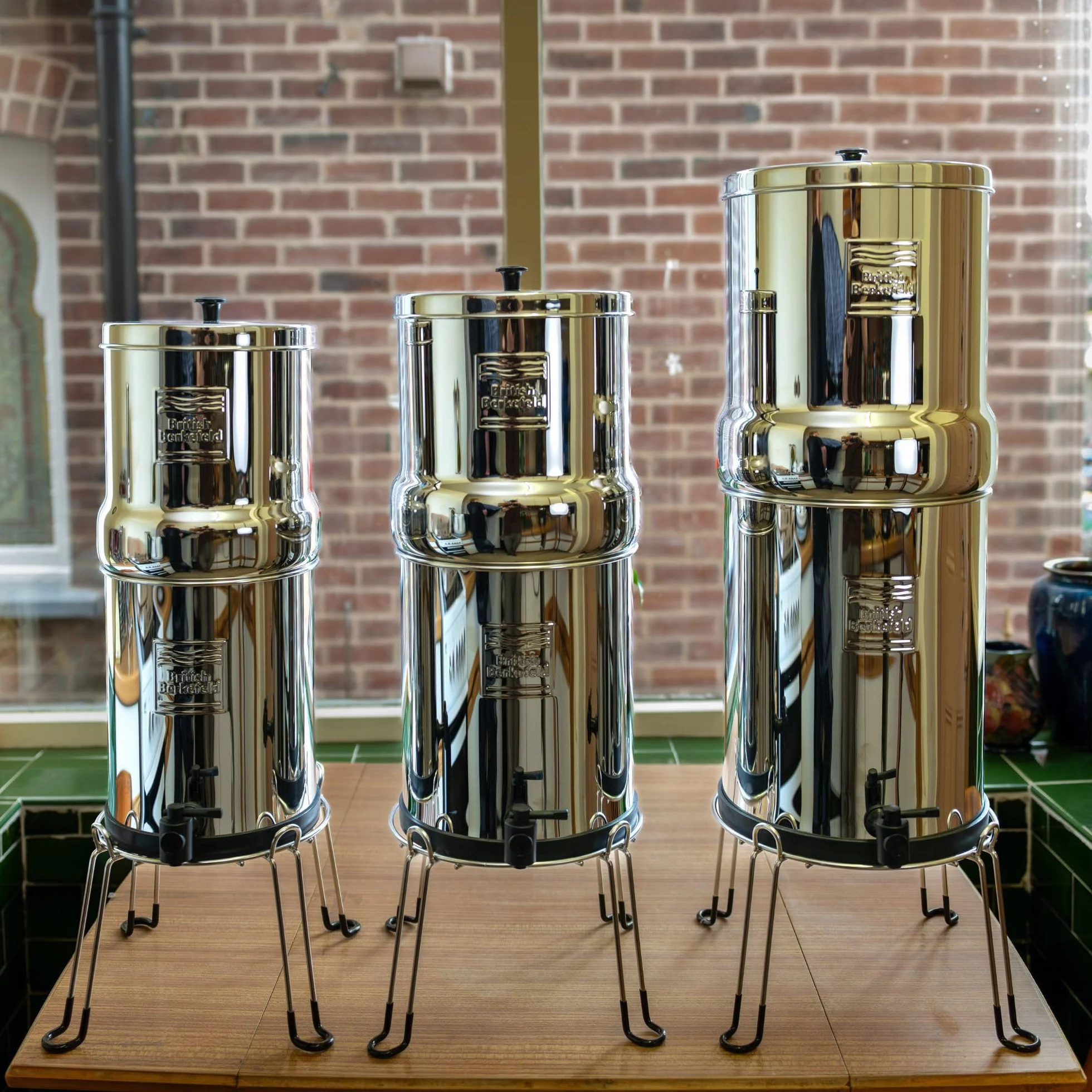 British Berkefeld System Filtracji Wody Grawitacyjnej 6L Ze Stali Nierdzewnej | W Zestawie 2 Wkłady Ultra Sterasyl | Czysta Woda O Doskonałym Smaku | Nie Wymaga Zasilania Ani Instalacji Wodociągowej