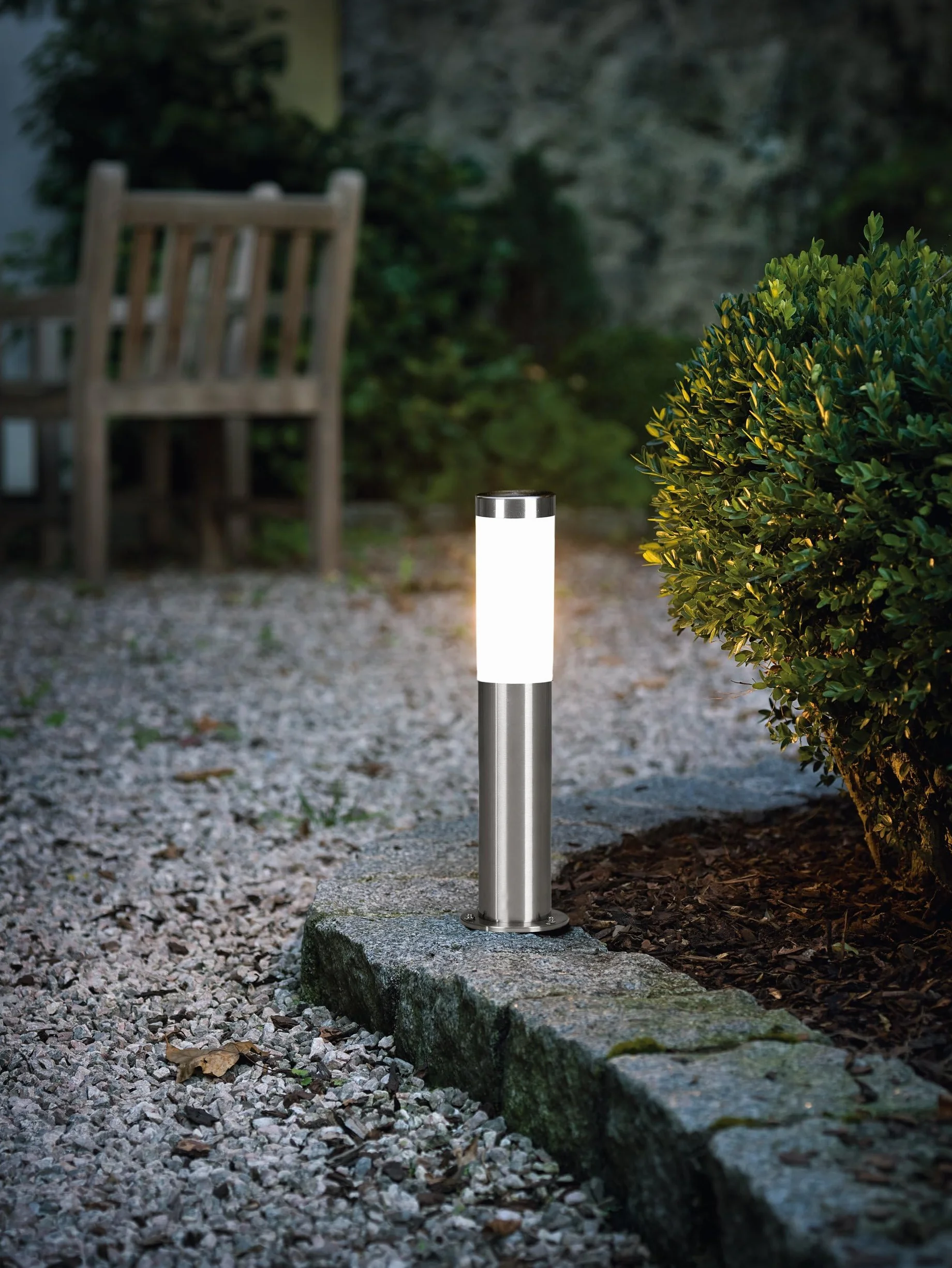 EGLO Helsinki zewnętrzna lampa drogowa LED | 1 źródło światła oświetlenie ścieżki ze stali nierdzewnej i tworzywa sztucznego srebrna biała oprawa : E27 IP44