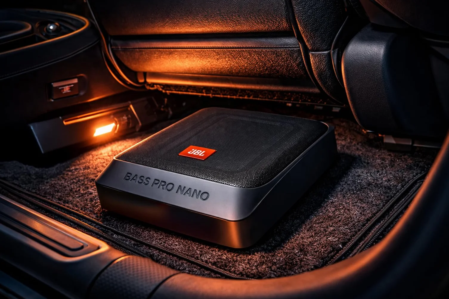 JBL BassPro Nano ultra kompaktowy, aktywny subwoofer pod siedzenie, zestaw do samochodu, 15 x 20 cm, 200 W,