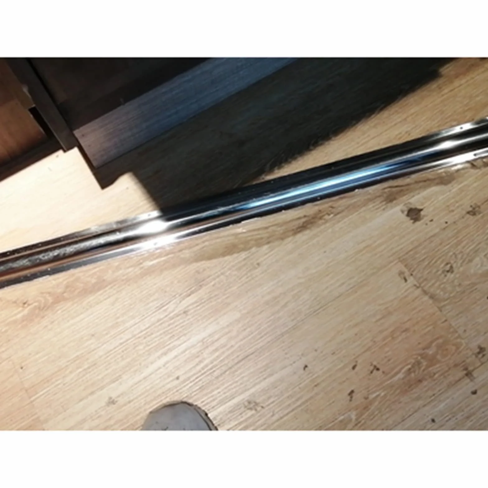 organizacja okablowania, Metalowa osłona przewodu, zaślepka kabla do sufitu, narożnika, podłogi, instalacja perforowana(Regular,4Cm/1.6In 3 Cable)