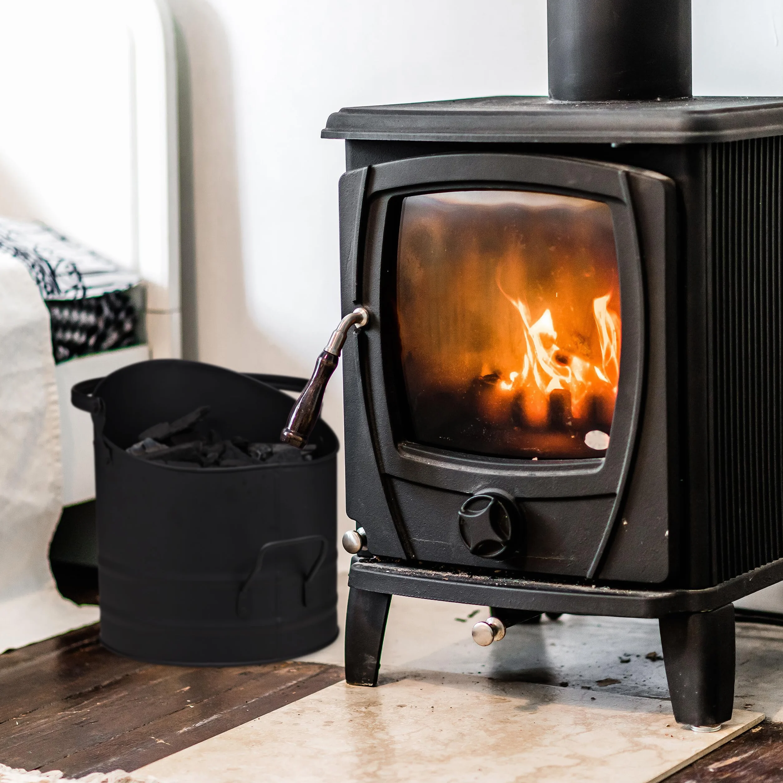Relaxdays Zestaw 3 pojemników na pelety, ∅ 21, 25 i 30 cm, uchwyt, metalowy pojemnik, akcesoria kominkowe, czarny