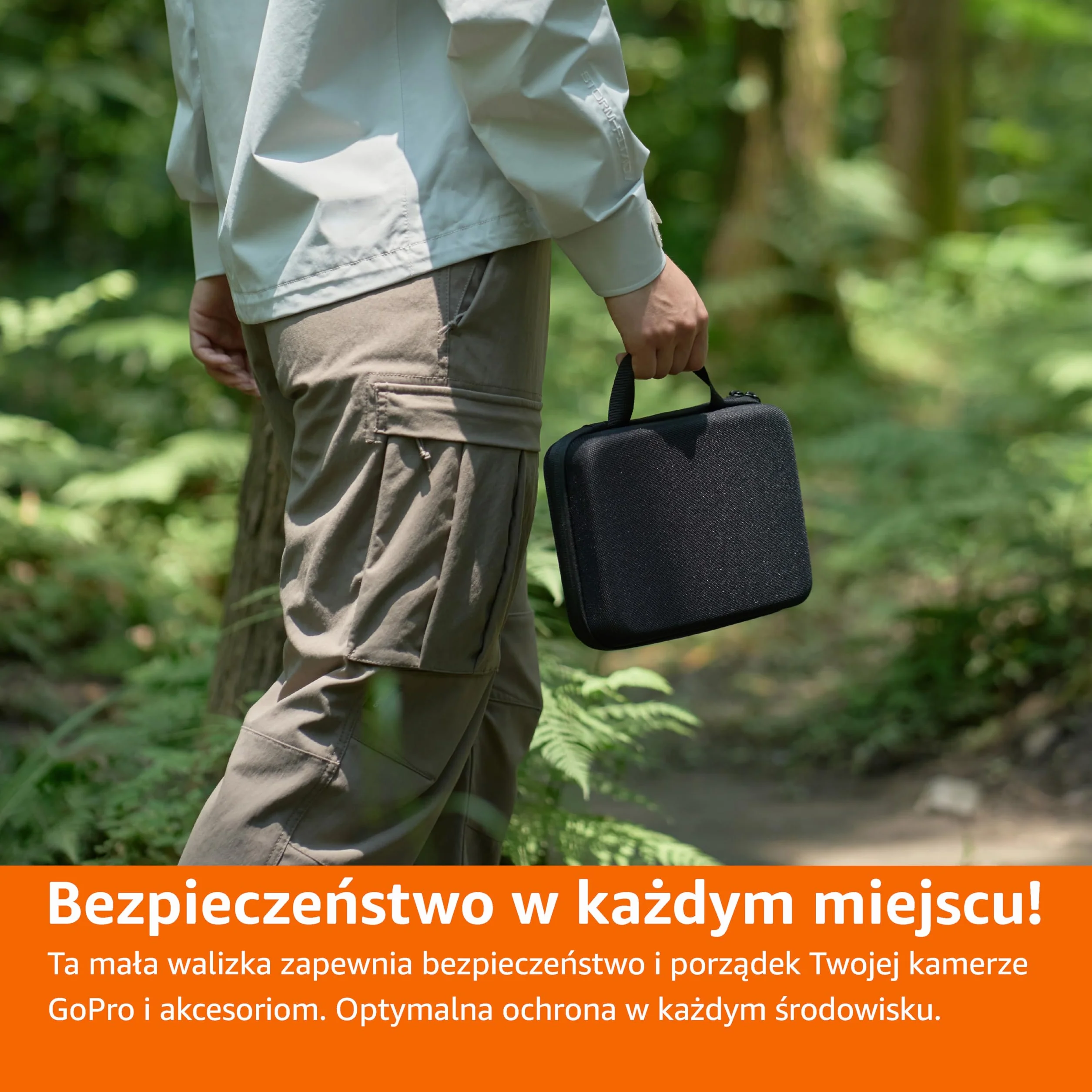 Amazon Basics średni futerał ochronny na kamerę GoPro i kamery sportowe z wewnętrzną pianką, przenośny i lekki, 22,9 x 17,8 x 6,4 cm, jednokolorowy, czarny