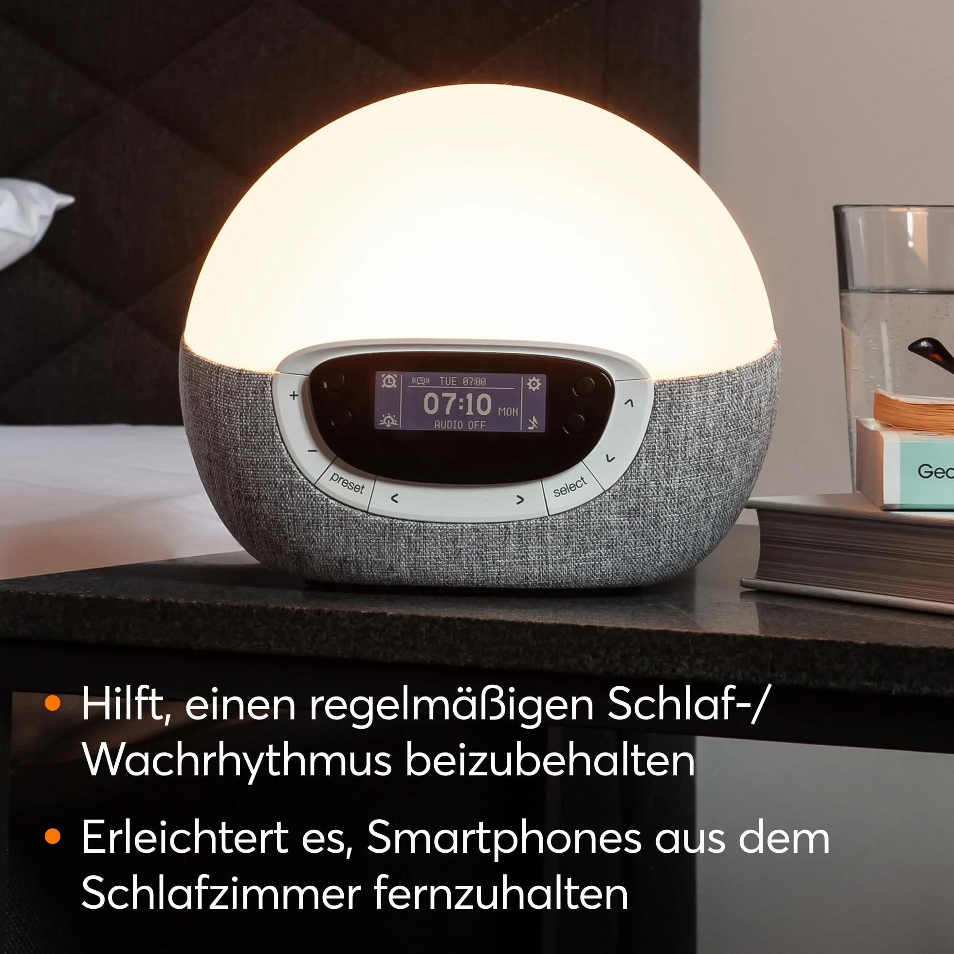 Lumie Bodyclock Shine 300 – budzik świetlny z radiem, 15 dźwięków i zachód słońca