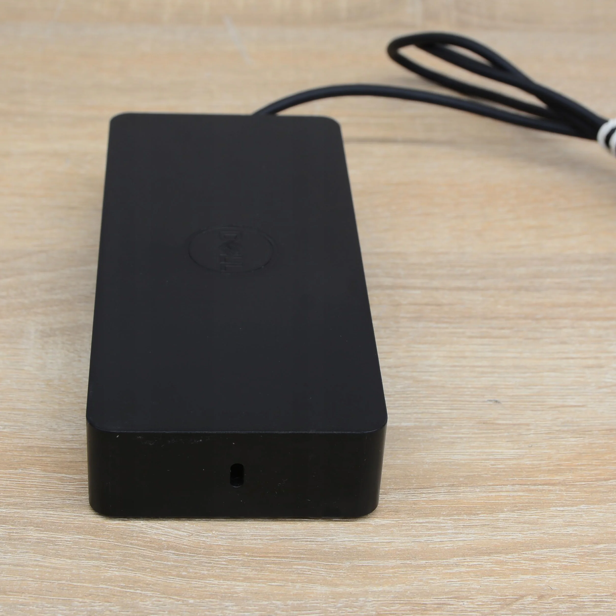 Dell D6000 USB-C Triple Station dokująca, 4K, UHD 5K, USB 3.0, Gigabit Ethernet, 130W zasilacz, Ładowanie 65W