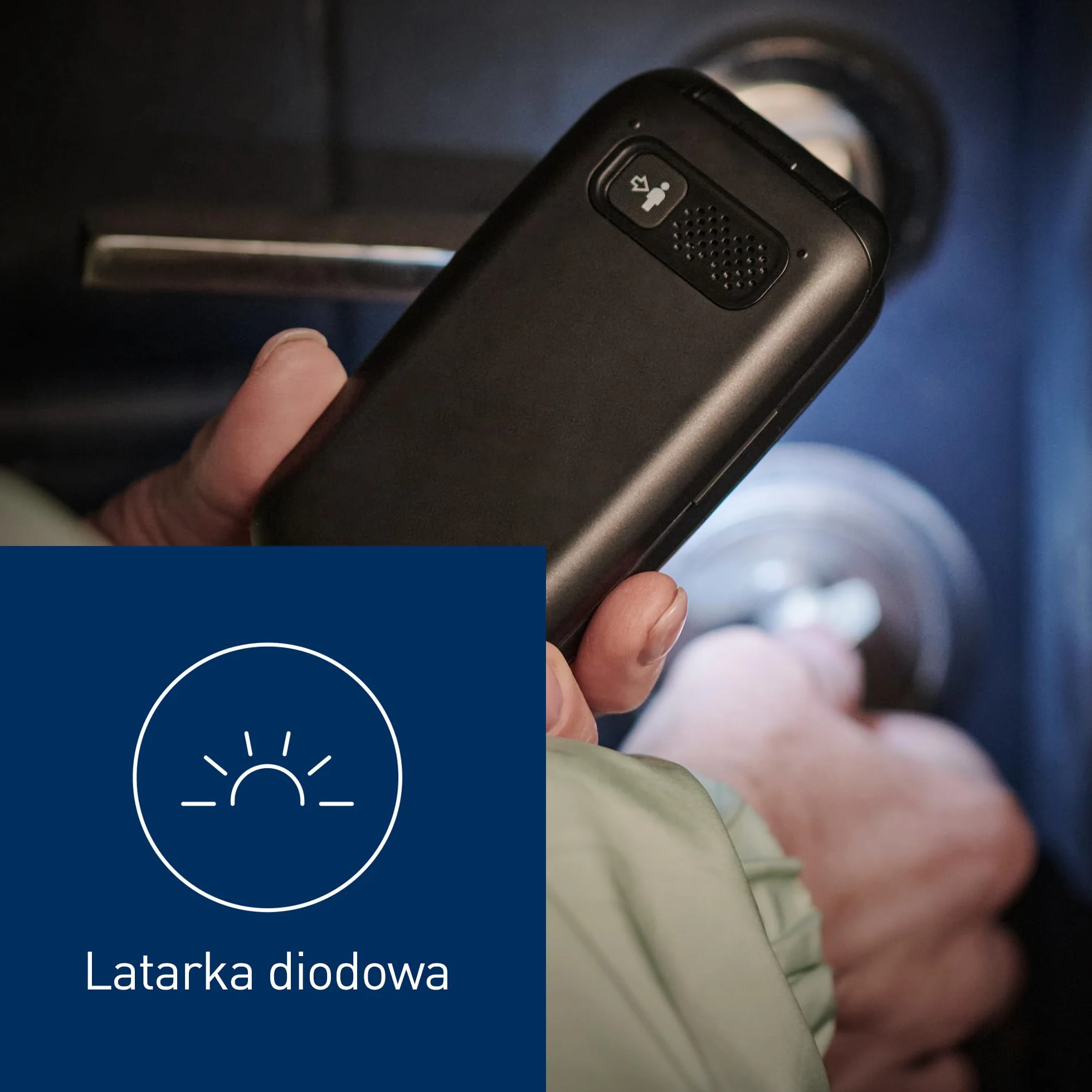 Panasonic KX-TU550 telefon dla seniora z klapką, duży ekran 2,8", aparat 1,2 MP, Clear Voice VoLTE, niebieski