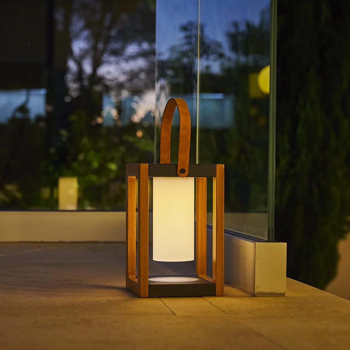 Lumisky SERAPHINA Lampa solarna LED biała z panelem słonecznym H32cm