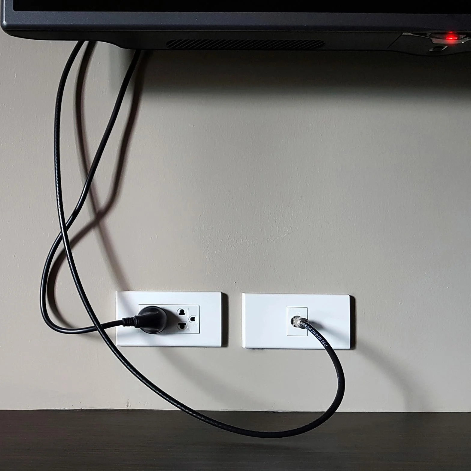 QUARKZMAN 26Awg Drut Elektryczny 2 Przewody Ul2464 Oświetlenie Led Zasilanie Kabel cynowy Miedź 9.8Ft Niskie napięcie Pvc Case Miękki Przedłużacz Biały Przewód do taśm Led Oświetlenie Lampy