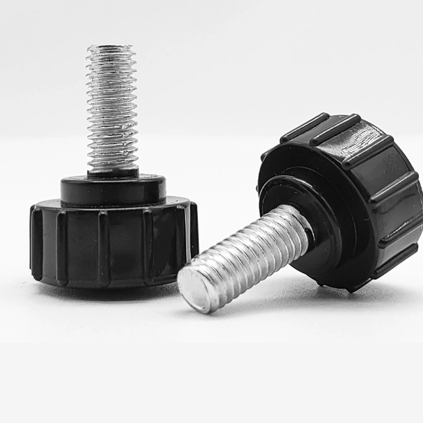 Śruby radełkowane, śruba radełkowana M4 x 10 mm, z gwintem, śruba z uchwytem okrągłym, śruba radełkowana do maszyn, z walizką do przechowywania, 20 sztuk