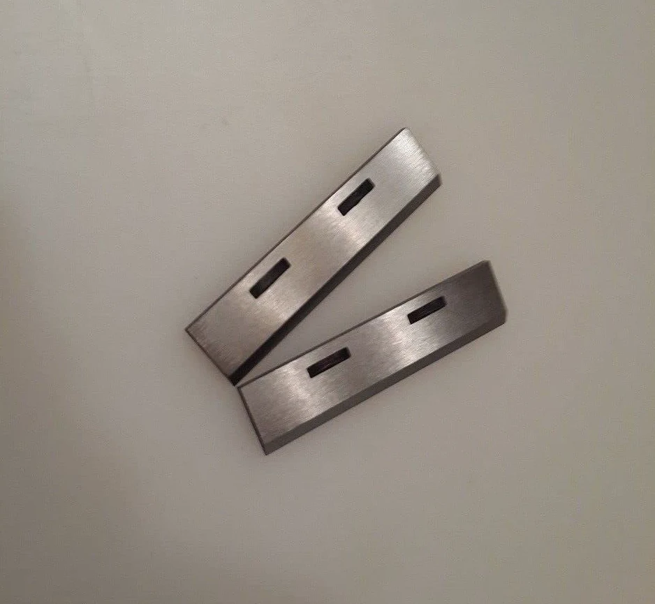 6 sztuk noży do strugania Bosch 75x18x3 Typ: 0590, 1590 P400