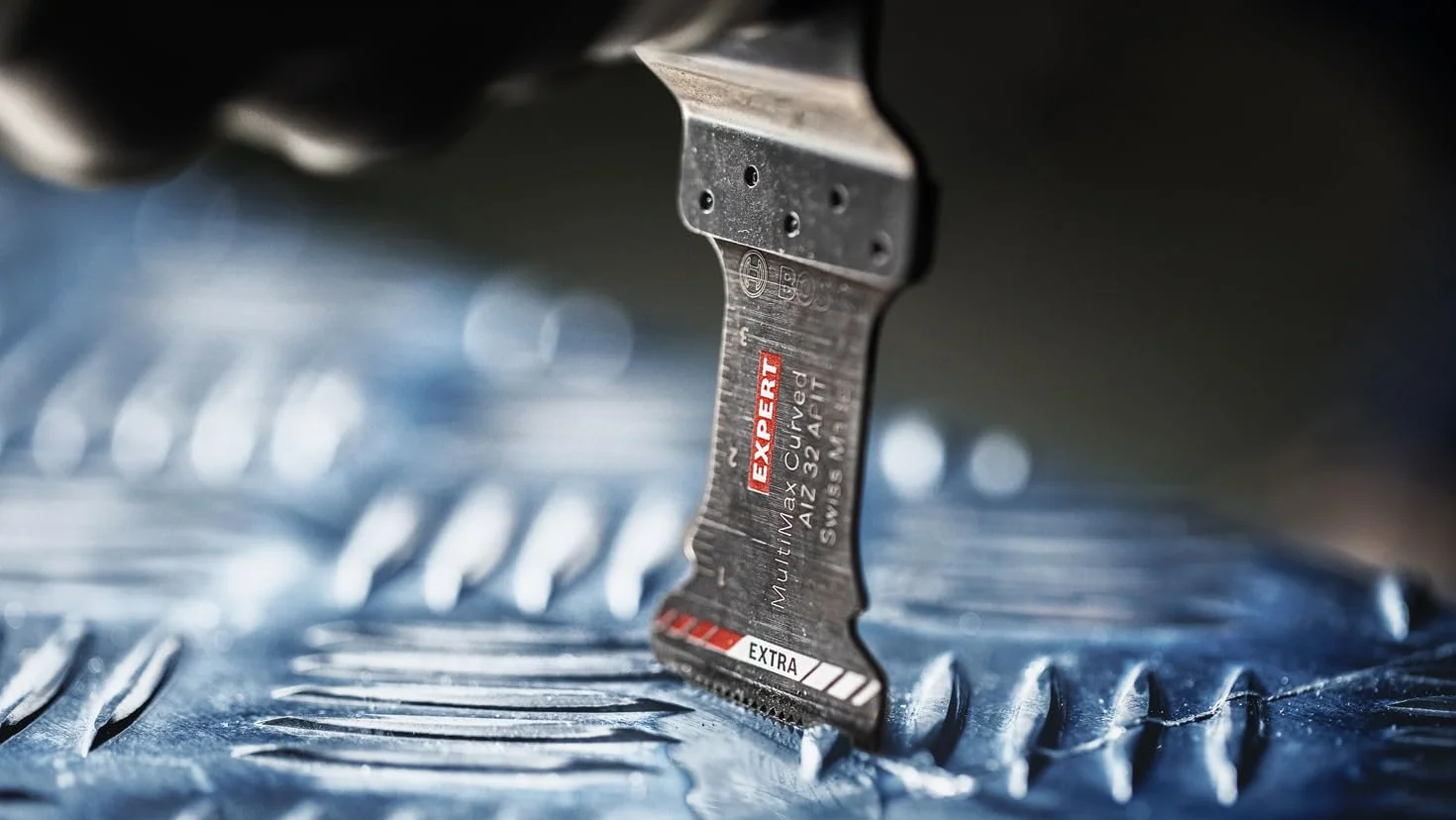Bosch Professional 1x Brzeszczoty do cięcia wgłębnego EXPERT MultiMax MAII 32 APIT do Blachy ze stali nierdzewnej; Tworzywa włókniste GFK, CFK; Płyty z cementem włóknistym; Cegła, Szerokość 32 mm