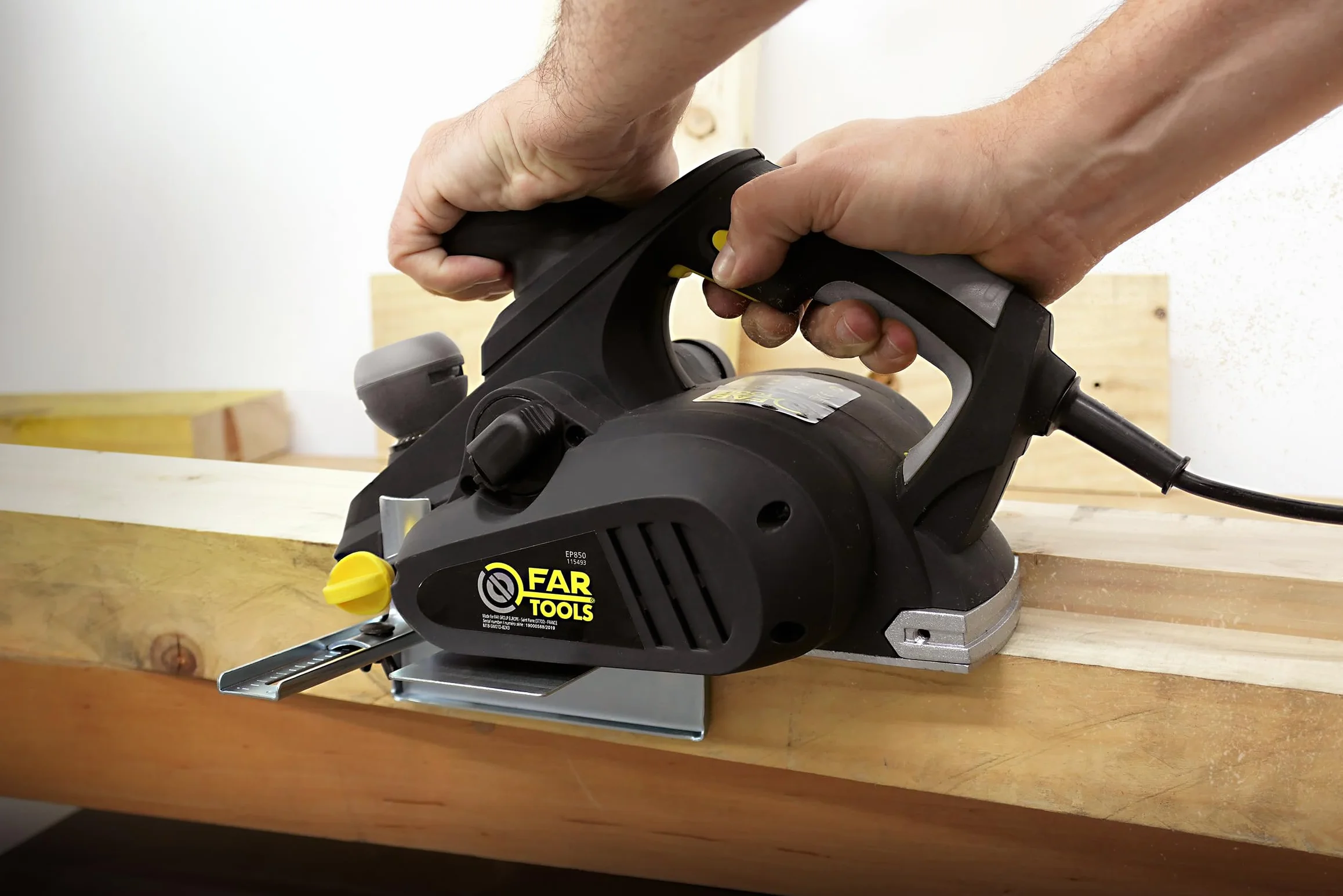 Fartools EP 850 strug elektryczny, 850 W, długość cięcia 82 mm, funkcja składania