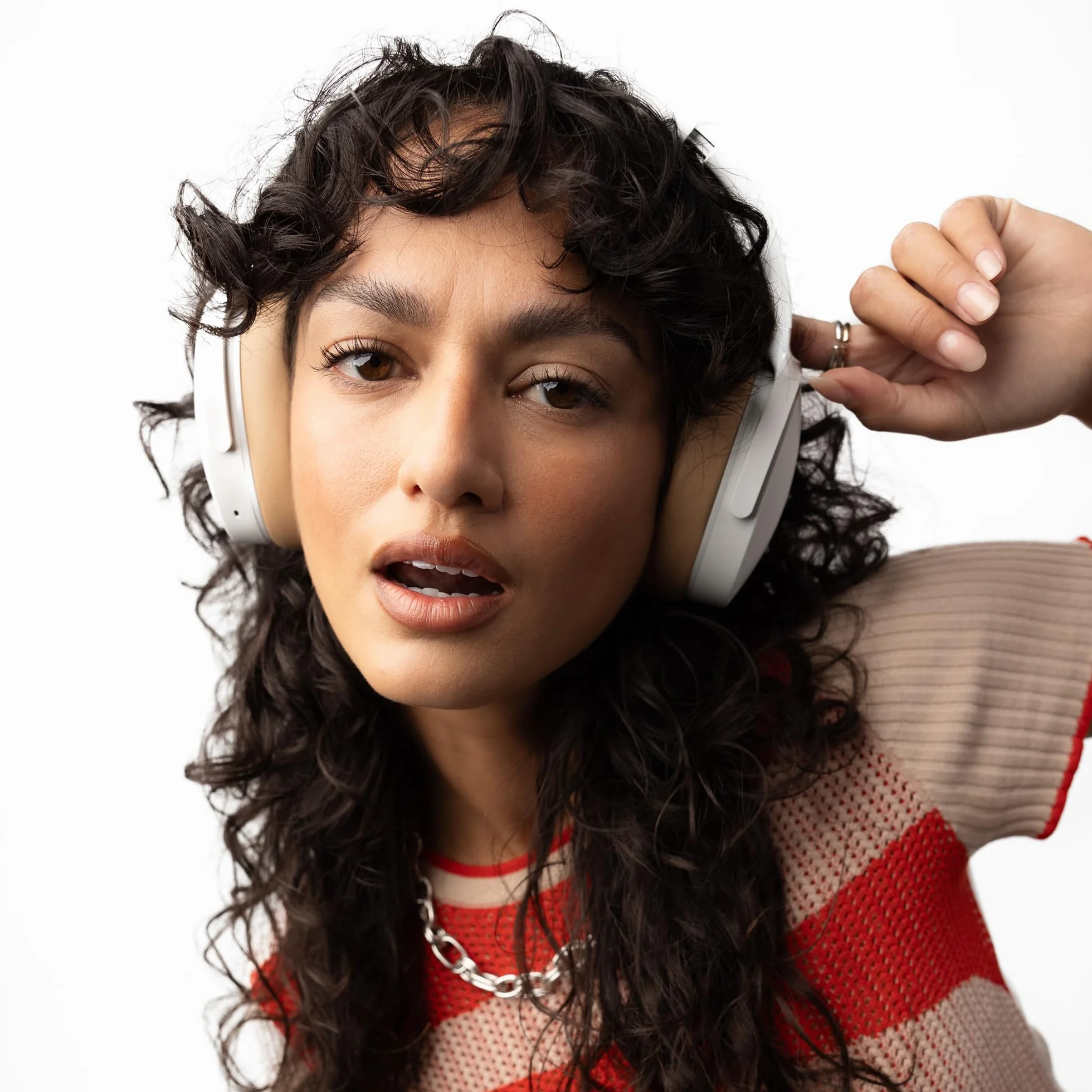 Skullcandy Hesh ANC Bezprzewodowe Słuchawki Nauszne z Aktywną Redukcją Szumów, 22 h, Biały