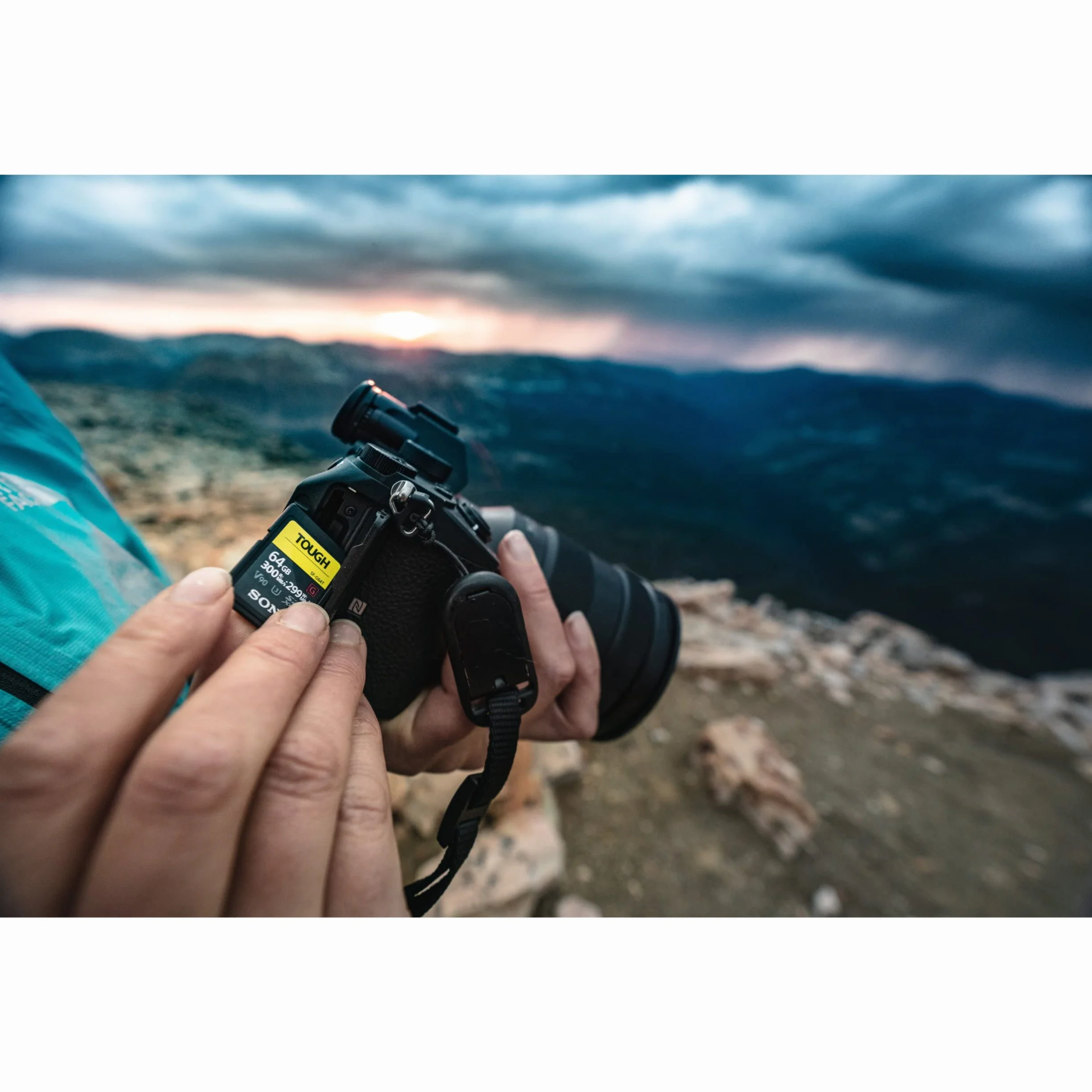 Sony Tough Karta Pamięci Flash 128 GB Czarny
