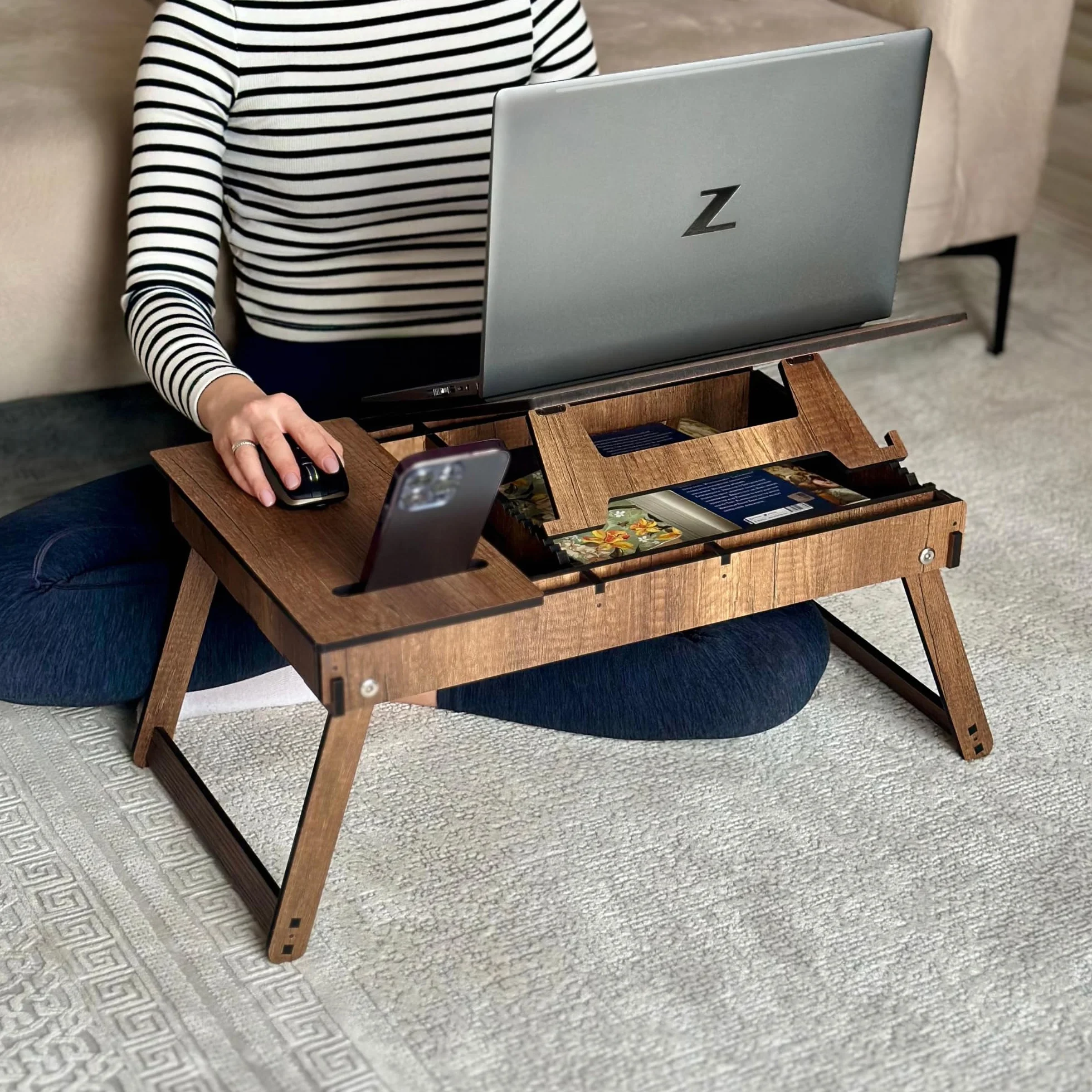 Vigo Drewniany stojak na laptopa regulowane biurko taca na kolana z wbudowanym schowkiem składany orzech włoski