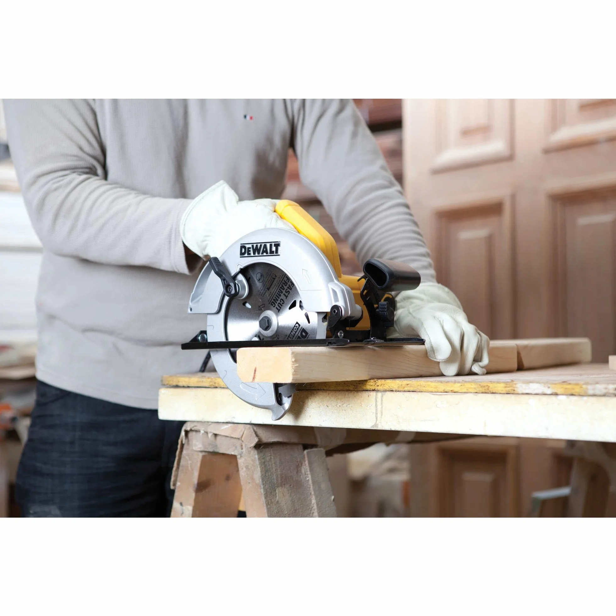 DeWalt DWE560-QS ręczna pilarka tarczowa 65 mm 1350 W, W, 230 V