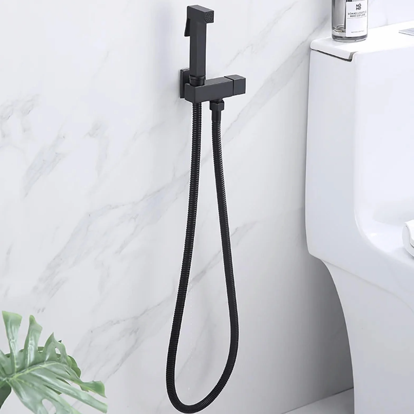 Toaleta Fresh Montowana na ścianie Bateria Bidet Zestaw opryskiwaczy Miedziana słuchawka prysznicowa z wężem (biały)