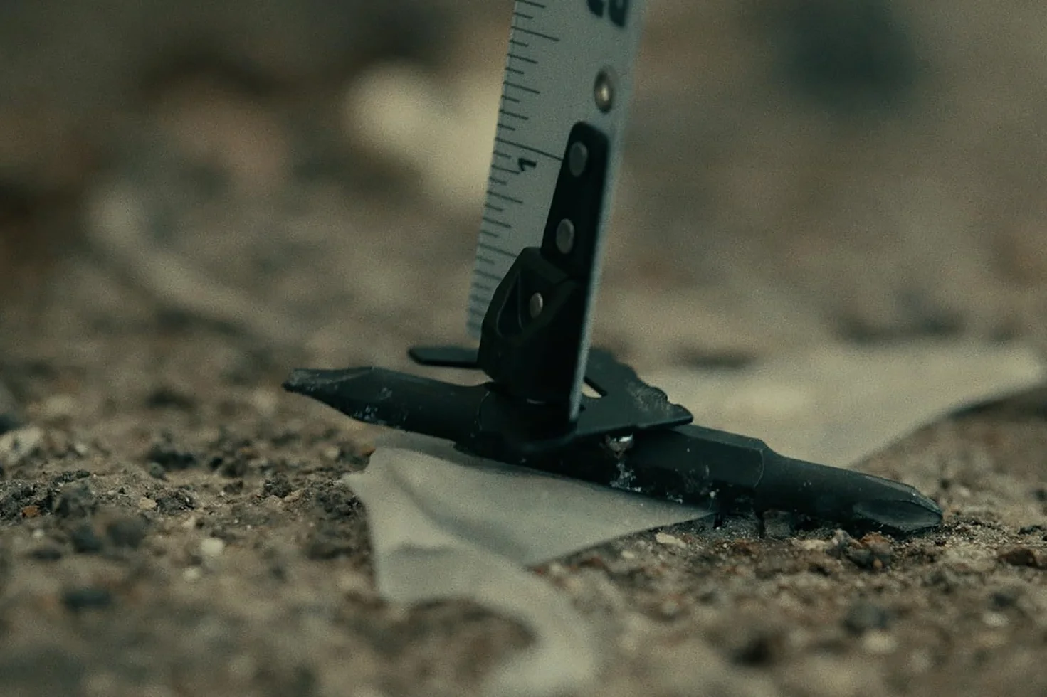 Spec Ops Tools Taśma magnetyczna z serii Elite 25 stóp, dwustronne ostrze 1 1/10.2 cm, wyróżniające się 12 stóp, obudowa kompozytowa klasy wojskowej, 3% przekazane weteranom