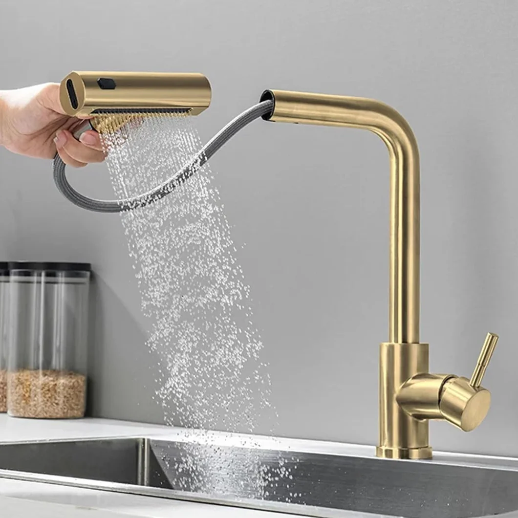 Nowoczesna bateria kuchenna szczotkowana nikiel z wyciąganą głowicą natryskową i obrotową baterią do łatwego montażu. Elegancki design zlewu, idealny do renowacji