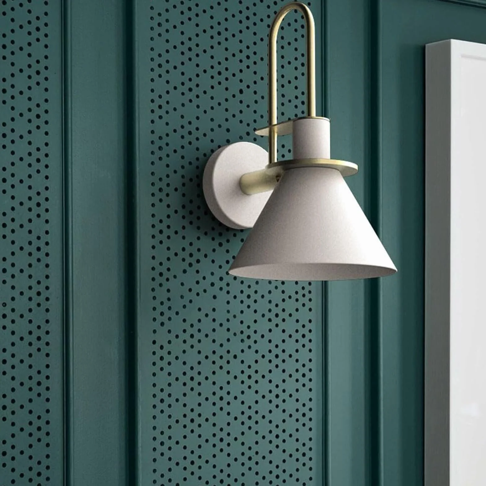 Nowoczesna i kreatywna lampa ścienna z kutego żelaza, 1 lampka do makaronu E27 Minimalistyczna, zewnętrzna lampka nocna do salonu (B)
