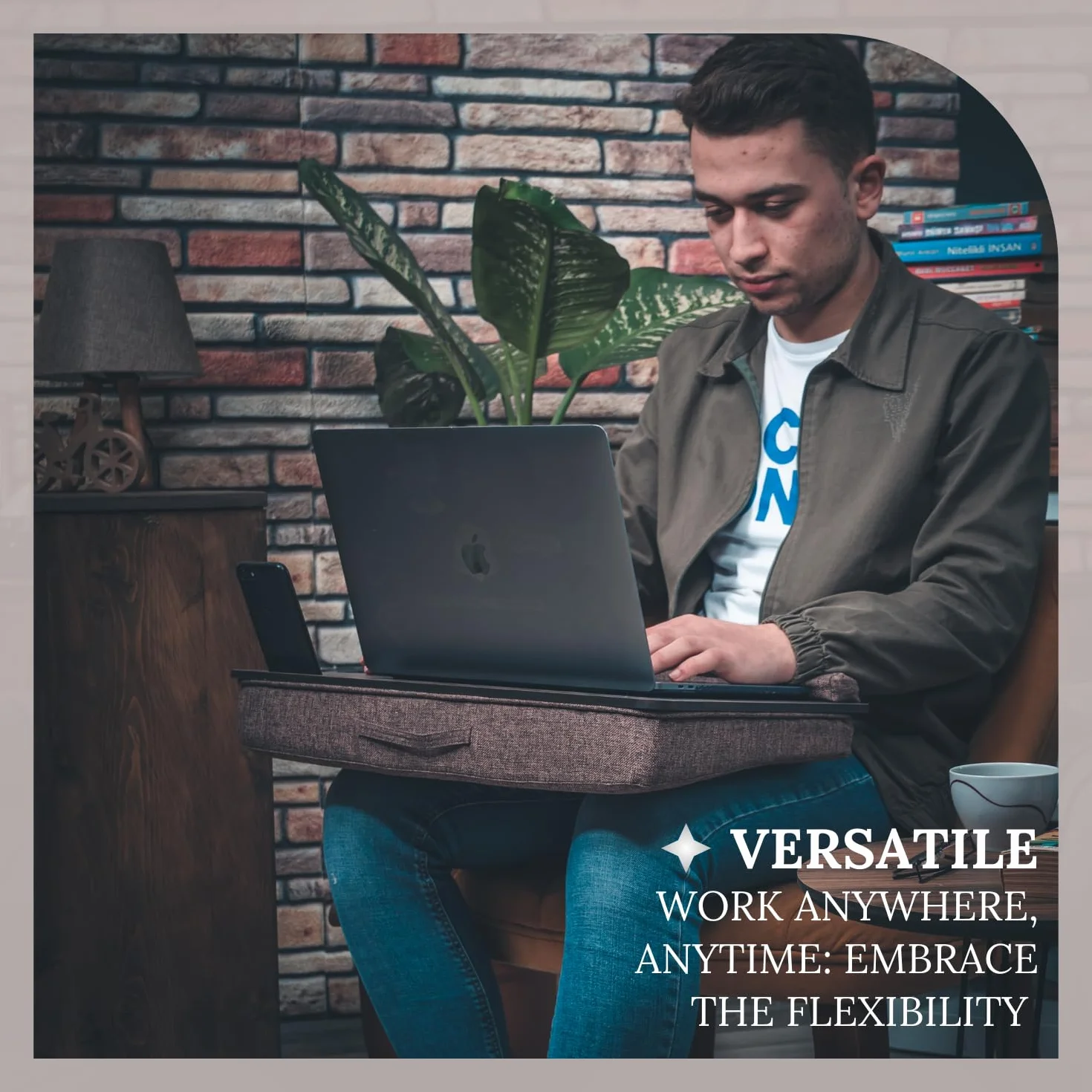 Vigo Wood Drewniane Biurko na Laptopa z Poduszką, Pasuje do 17,3", Przenośny Stolik z Uchwytami na Tablet i Telefon