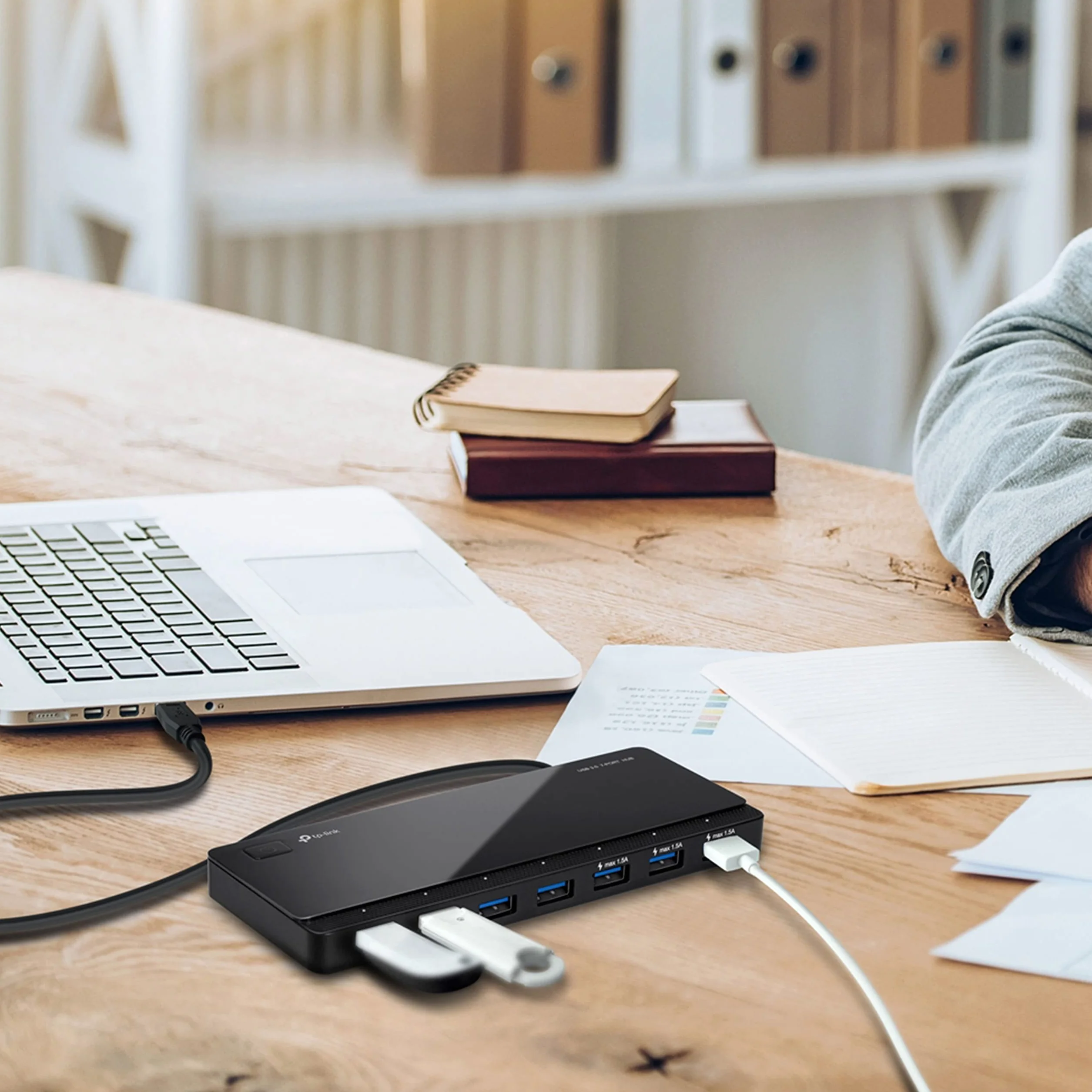 TP-Link UH700 7-portowy Hub USB 3.0 5 Gbps czarny