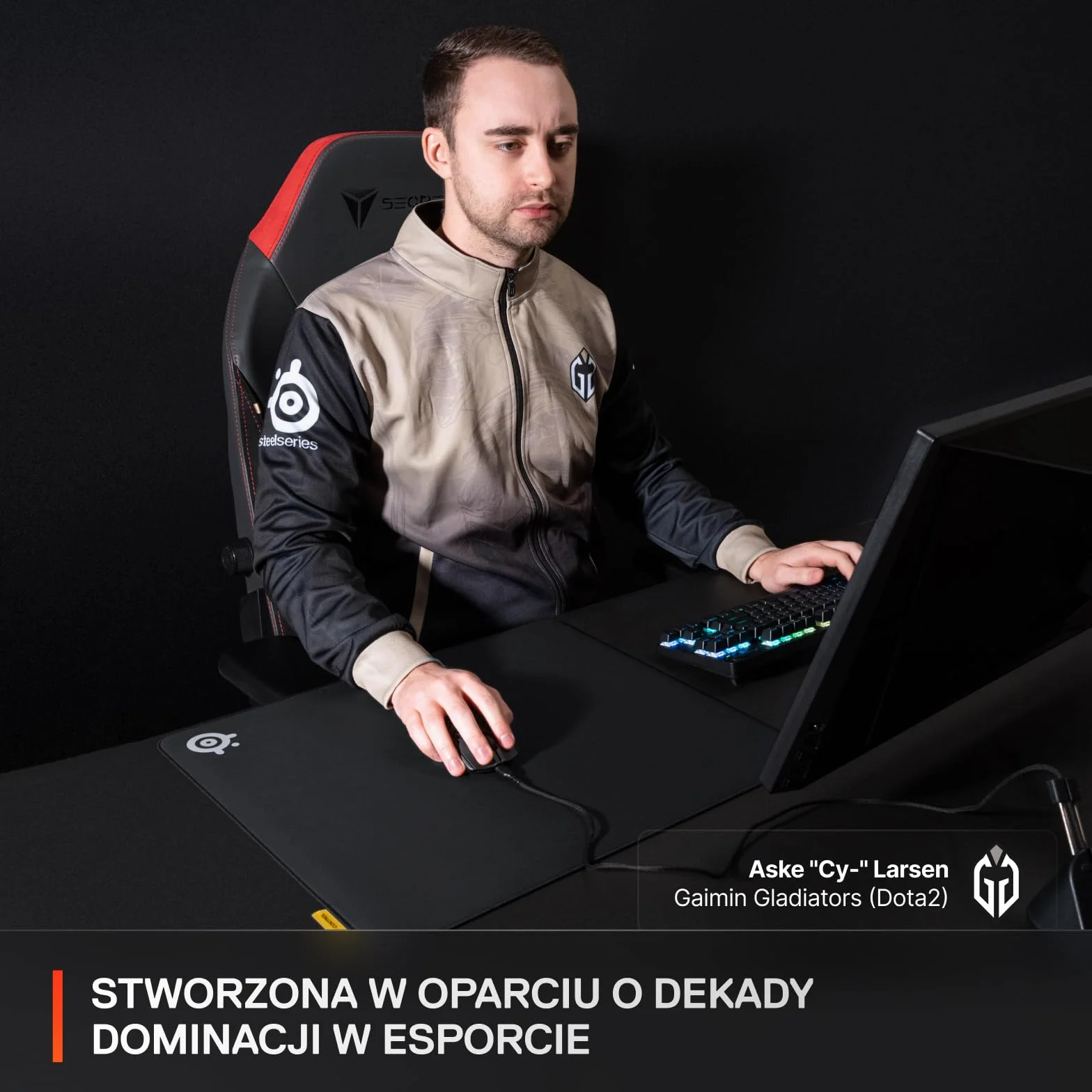 SteelSeries, podkładka QcK XL Performance Control - Dodatkowa gęstość dająca poślizg - Niskoprofilowe przeszycia krawędzi - Antypoślizgowa podstawa z neoprenu - Rozm. 900 x 400 mm - FPS,MOBA,RTS,MMO
