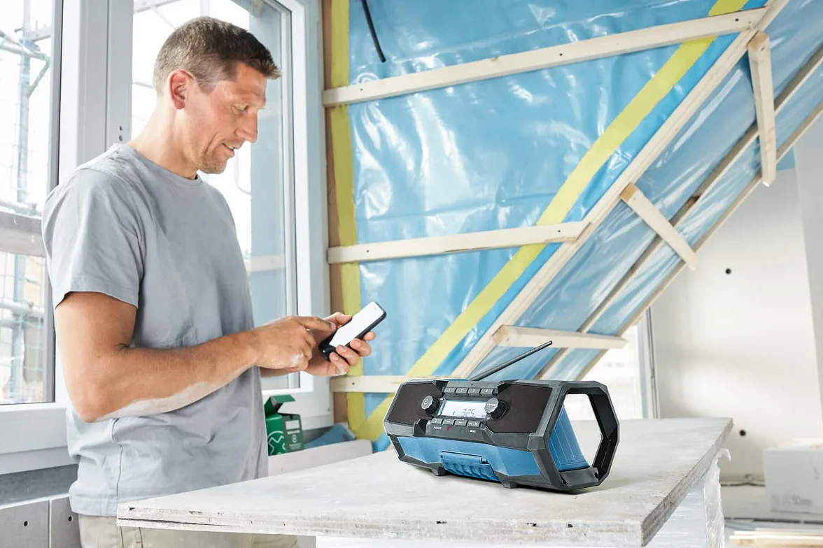 Bosch Professional GPB 18V-2 C akumulatorowe radio budowlane 18V Bluetooth FM AUX
