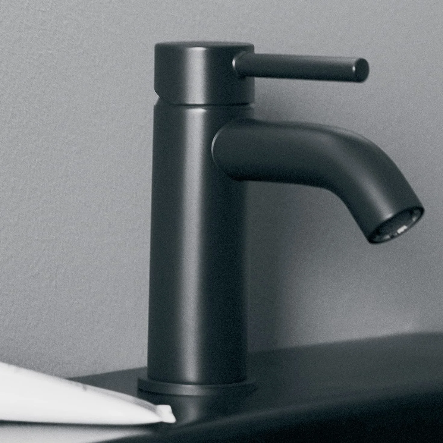 Ideal Standard BC268XG Ceraline bateria umywalkowa bez odpływu, bateria łazienkowa z wylewką, bateria mieszakowa, umywalka, oszczędzająca wodę, czarna (Silk Black)