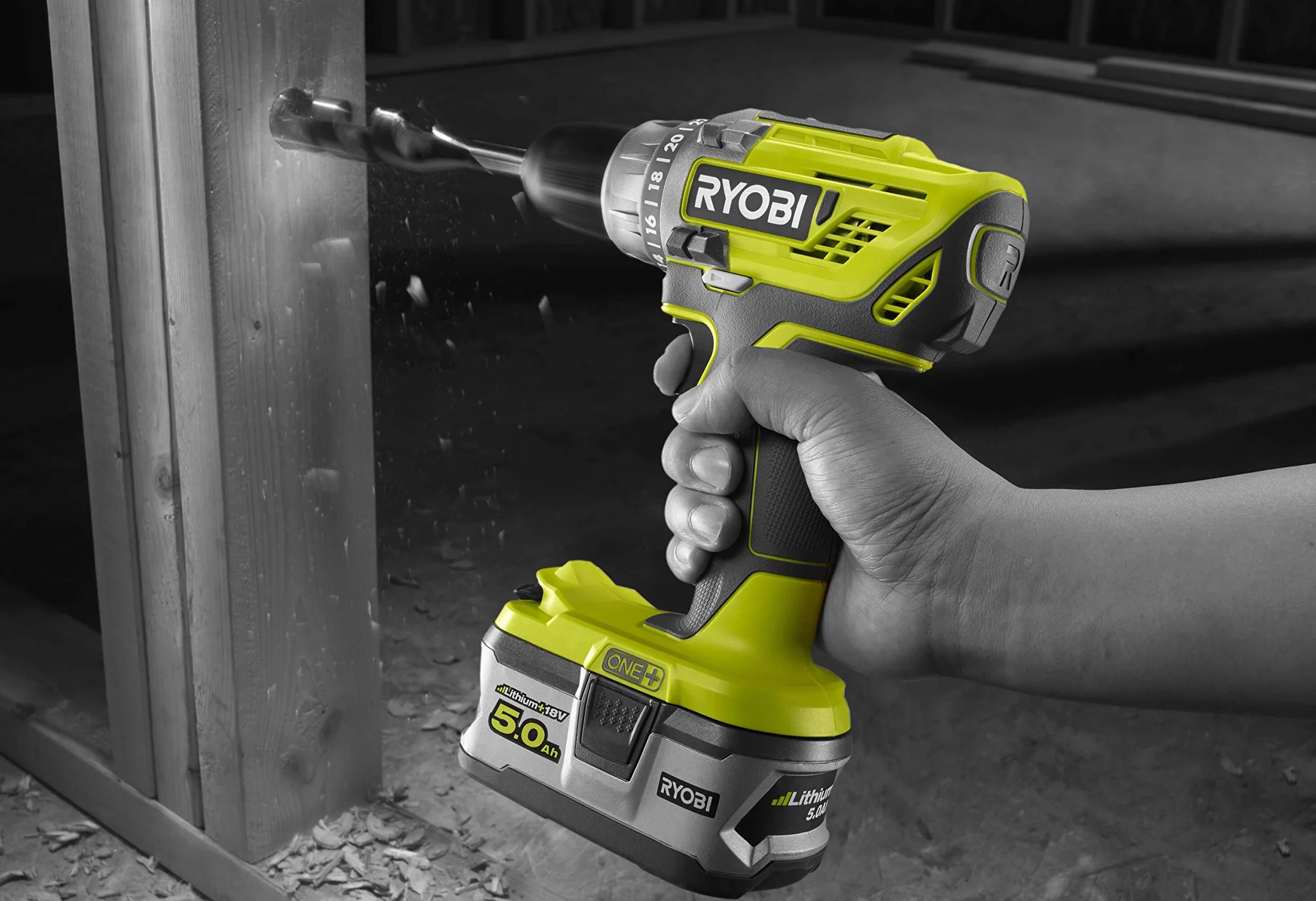 RYOBI Perceuse-visseuse sans fil - 18 V 2 Ah