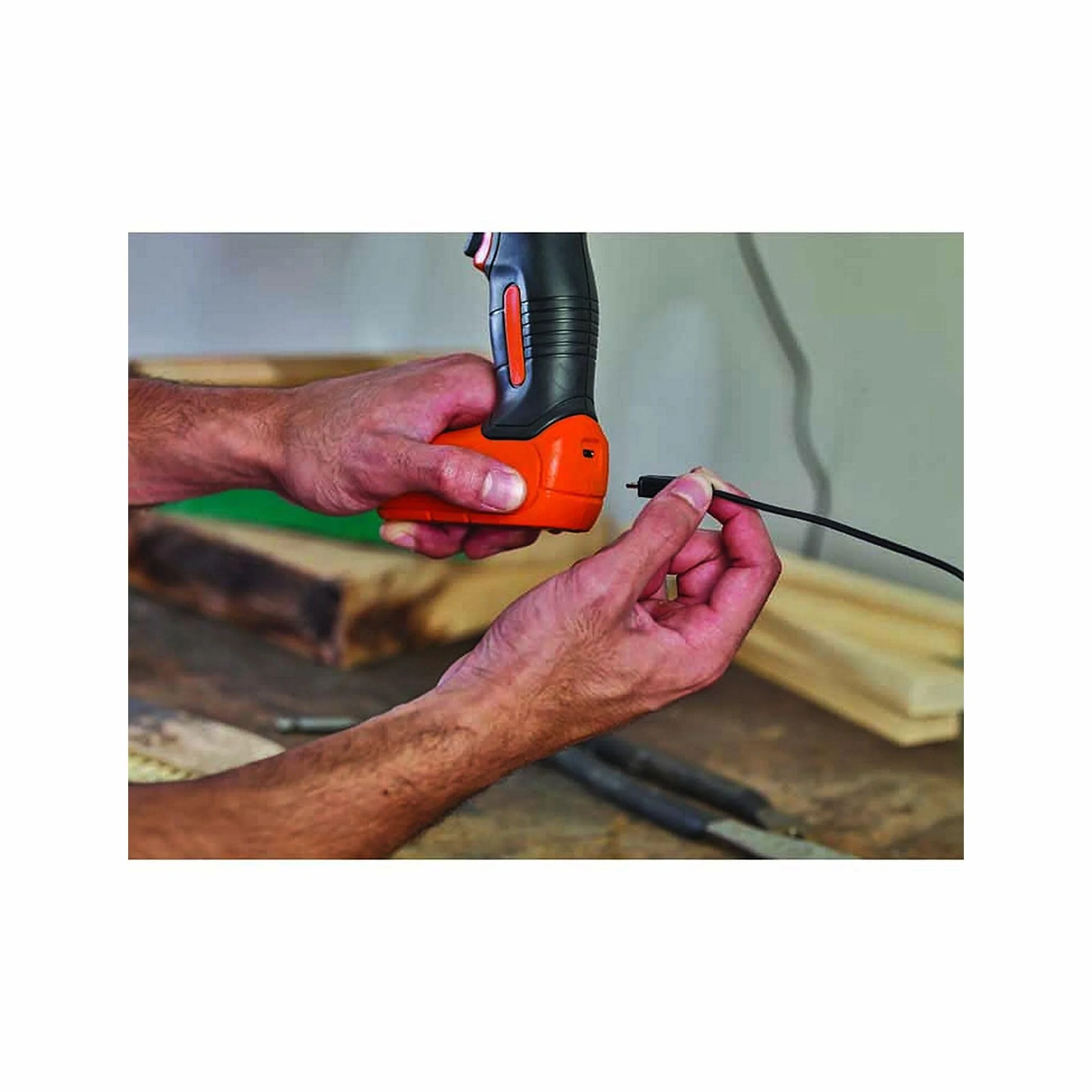 Black+Decker + Decker BDCD8GPA-QW – bardzo kompaktowa wiertarko-wkrętarka 7,2 V 1,5 Ah litowa z 11 akcesoriami i torbą do przenoszenia