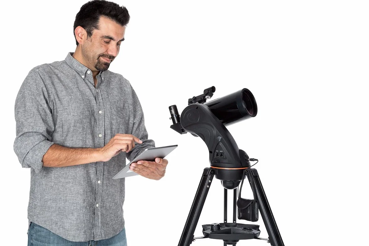 Celestron 22202 Astro-Fi 102 WiFi Wireless Reflector Telescope, Black