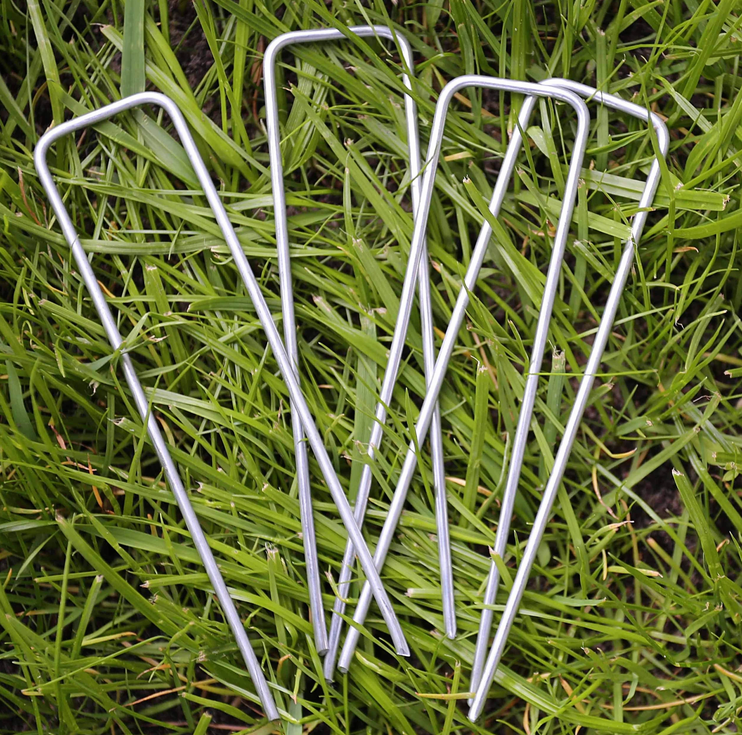 Ocynkowane szpilki stalowe, kotwy gruntowe antykorozyjne do agrowłókniny 15cm fi 3mm (50)
