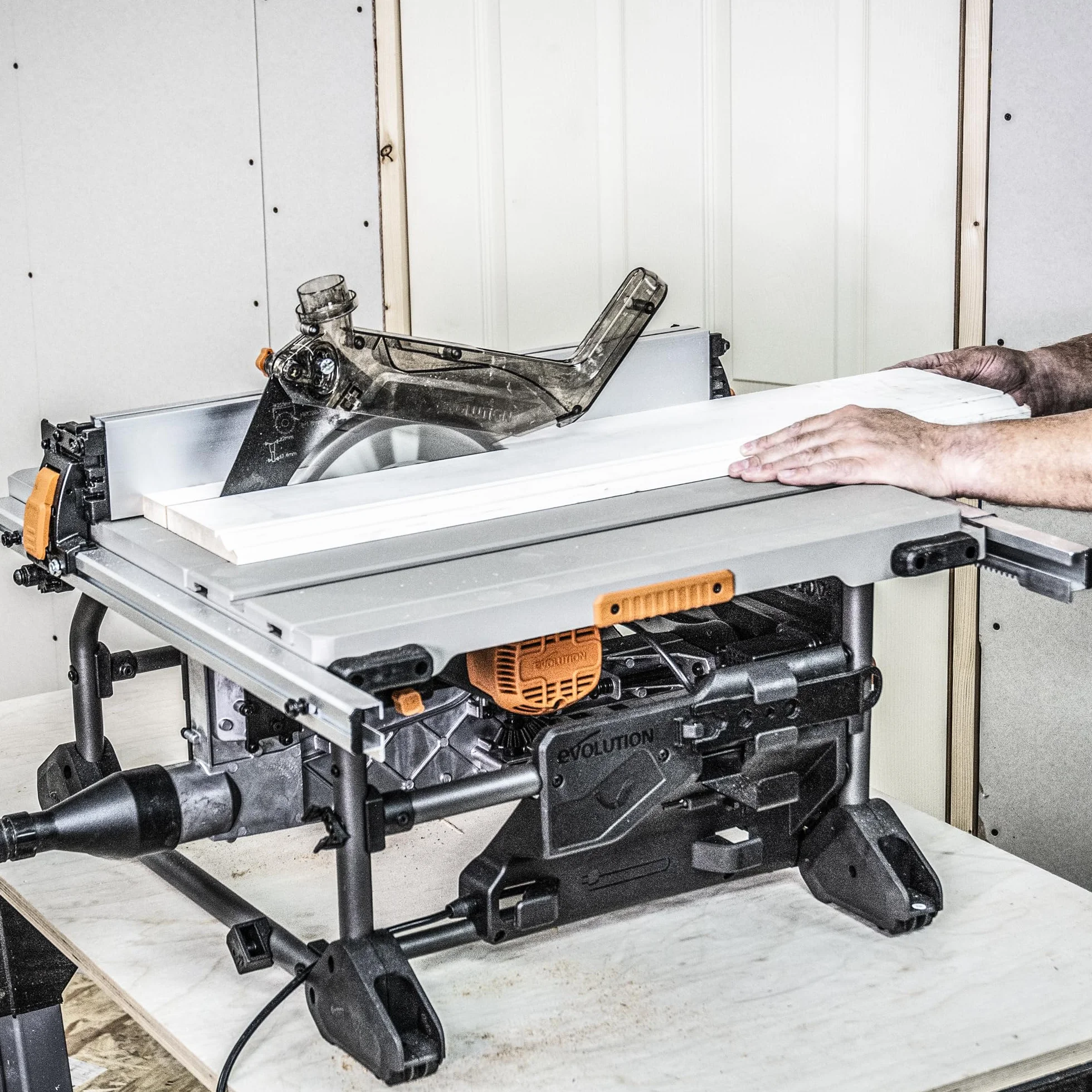 Trend Tarcza TCT do drewna 300 mm, 72 zęby, otwór 30 mm | Precyzyjnie szlifowane ostrza TCT; 72 zęby, cięcie 2,8 mm, +10° haczyk, węglik wolframu, CSB/30072