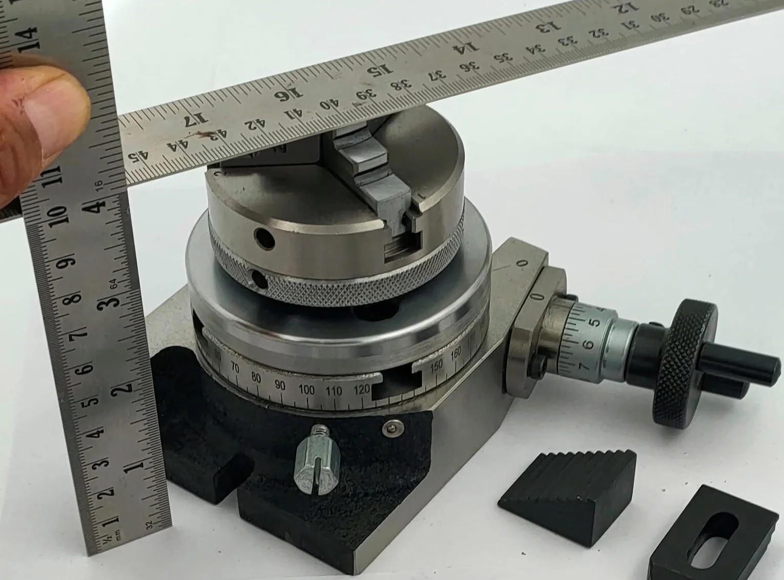 80 mm stół obrotowy do frezowania niskoprofilowego (65 mm uchwyt 3 szczękowy z tylną płytą i nakrętkami mocującymi)