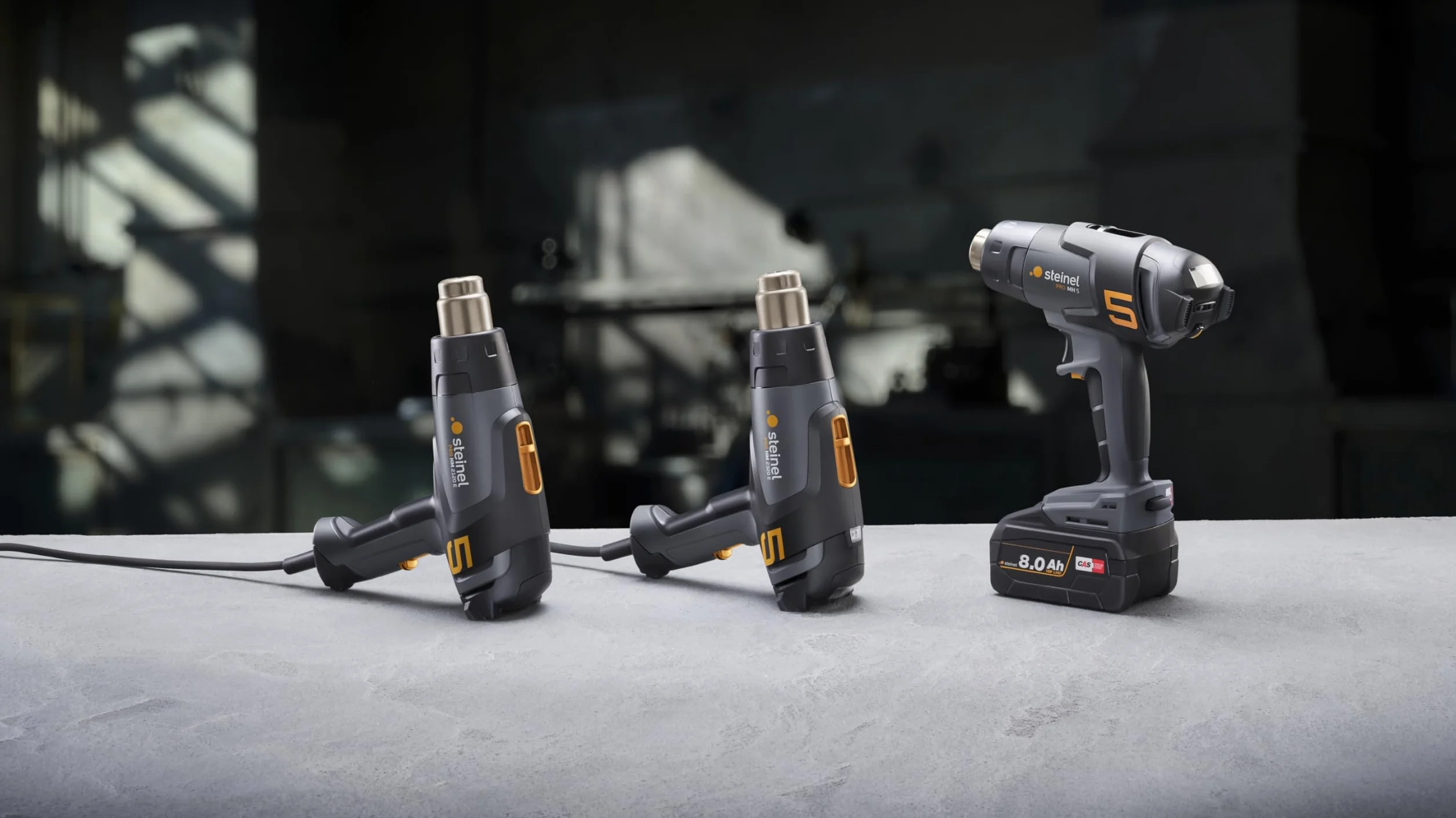 Steinel Pistolet grzewczy HM 2320 E, tryb ECO, pistolet na gorące powietrze 2300 W, 80°-650°C, wyświetlacz LCD, grzałka ceramiczna