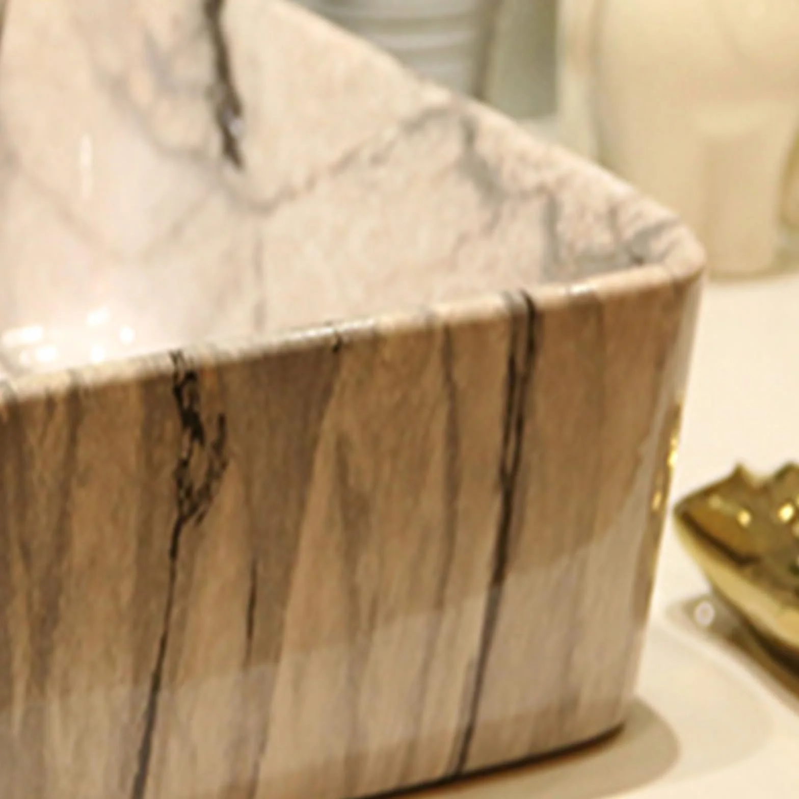 Stylowa, Prostokątna, Marmurowa Umywalka Nablatowa Z Odpływem Kranu, Elegancka Ceramiczna Miska Łazienkowa, Umywalka Nablatowa W Nowoczesnym Stylu