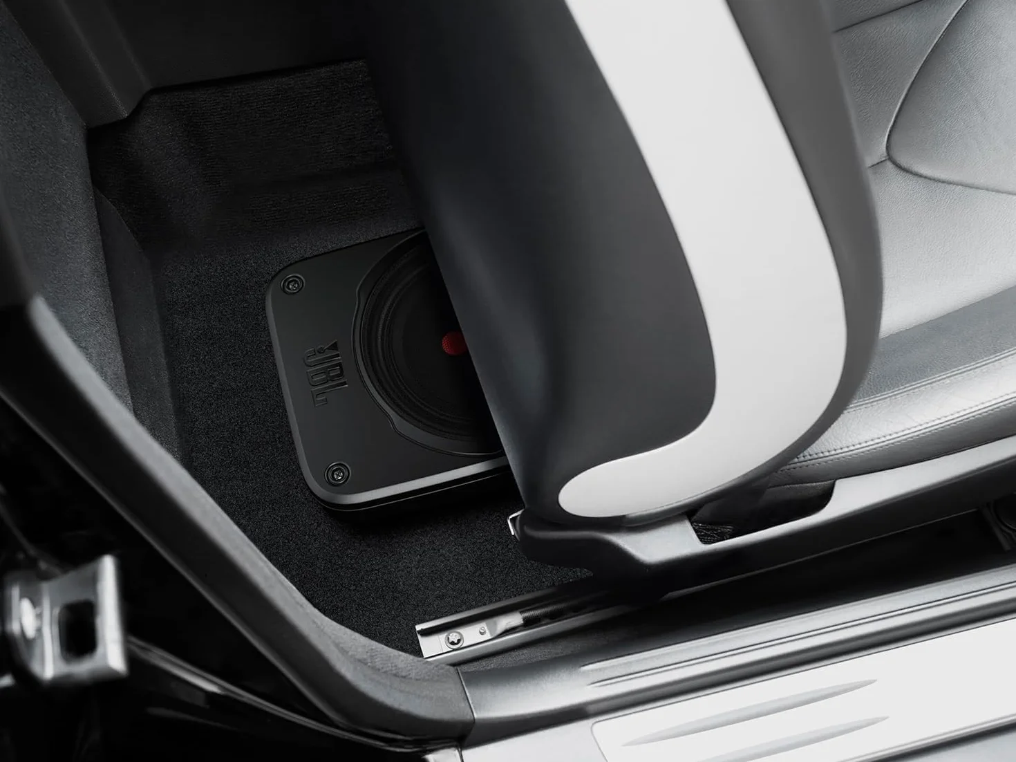 JBL Bass Pro Lite 7'' Underseat Subwoofer