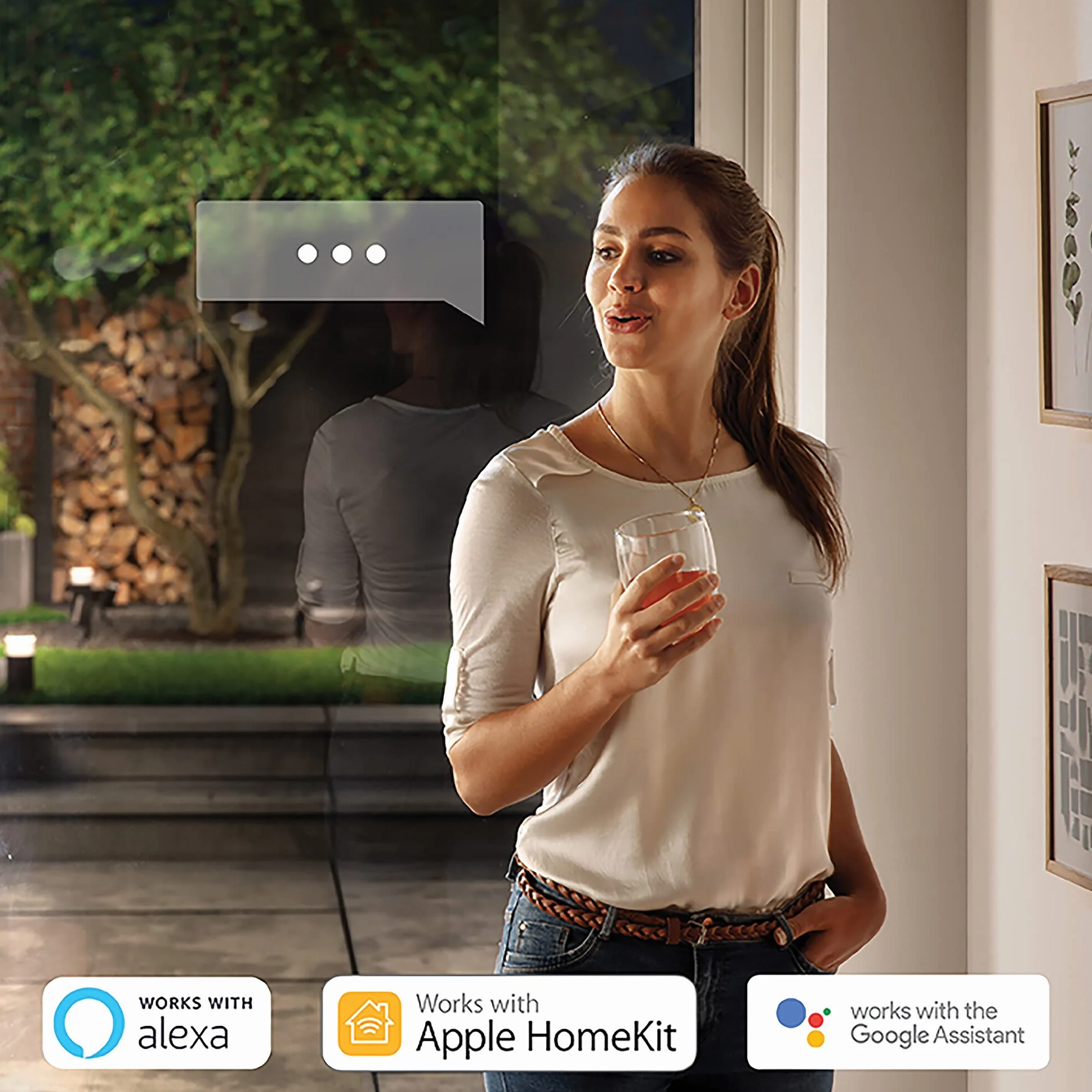 Philips Hue White and color ambiance Kinkiet zewnętrzny Daylo Wbudowane źródło światła LED Światło białe i kolorowe Zasilanie sieciowe Inteligentne sterowanie dzięki mostkowi Hue*