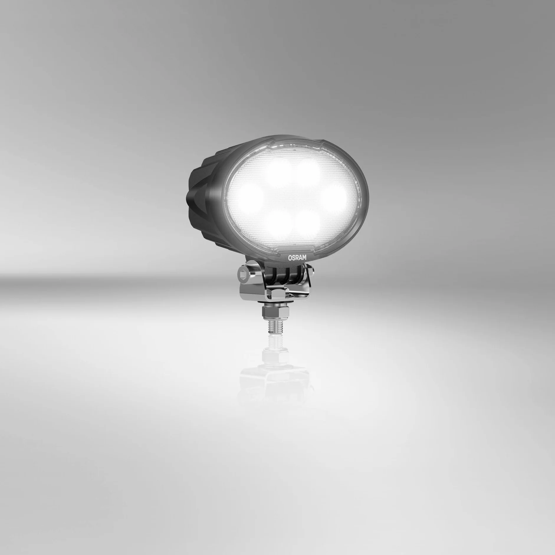 OSRAM LEDriving Oval WL VX150-WD, oświetlenie robocze LED OFF ROAD, 2300 lumenów, wiązka światła do 69 m, 12 V/24 V