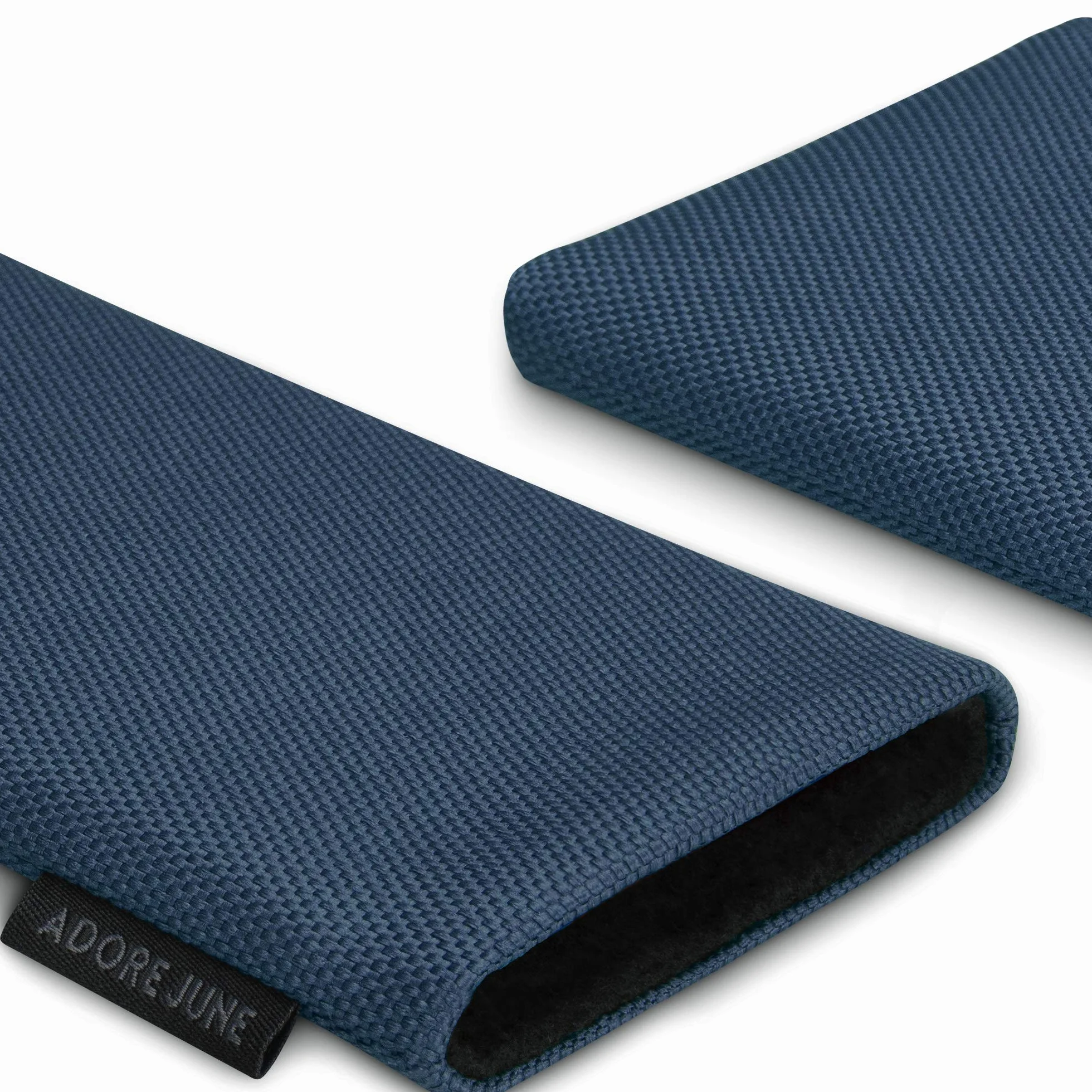 Adore June Classic Etui na telefon komórkowy z recyklingu niebieskie iPhone 16 Pro Max 2024 R-PES