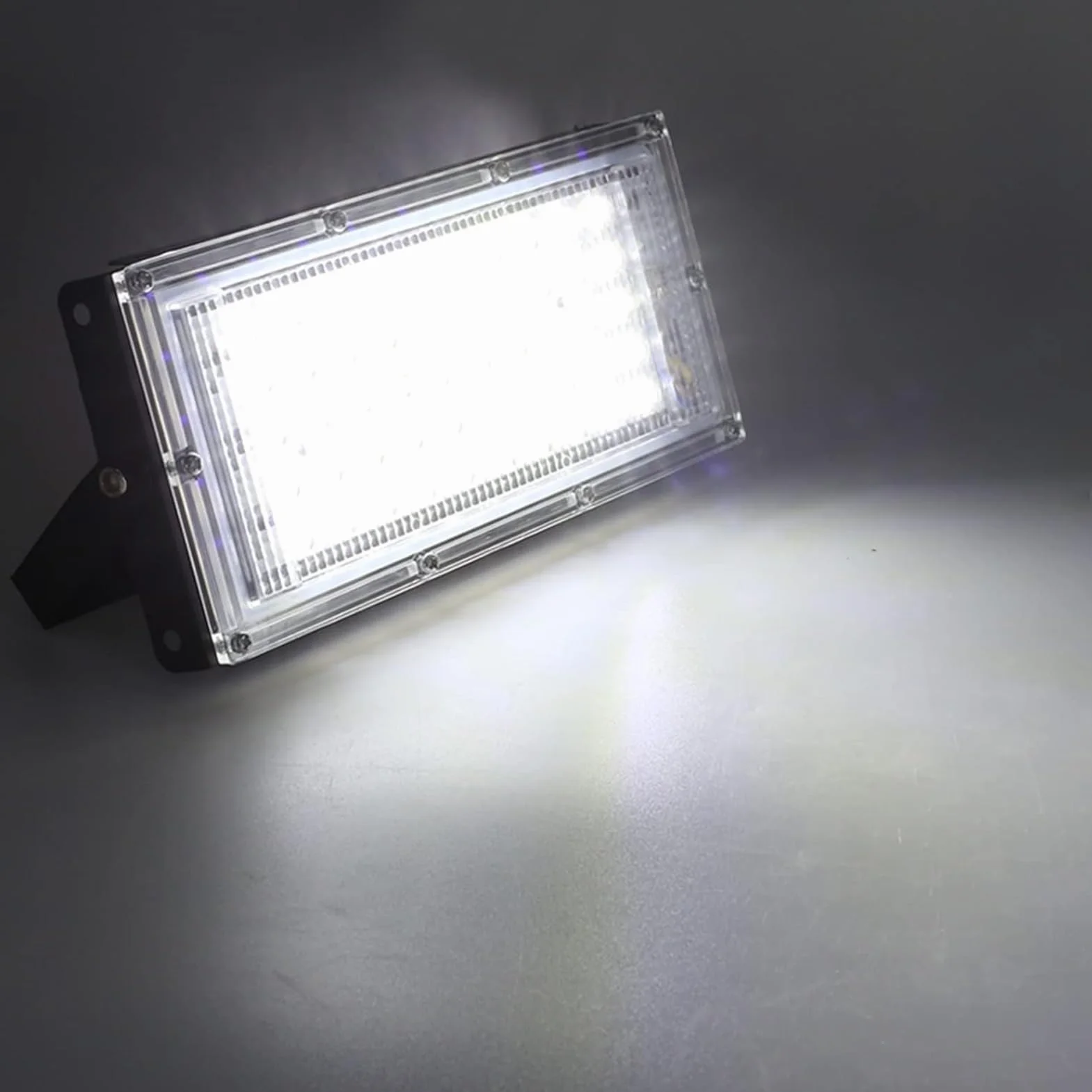 Lampy solarne zewnętrzne, Reflektor IP65 reflektorowy Zewnętrzne oświetlenie krajobrazu do ogrodu, podwórka, garażu, drzwi(Cold White,50W)