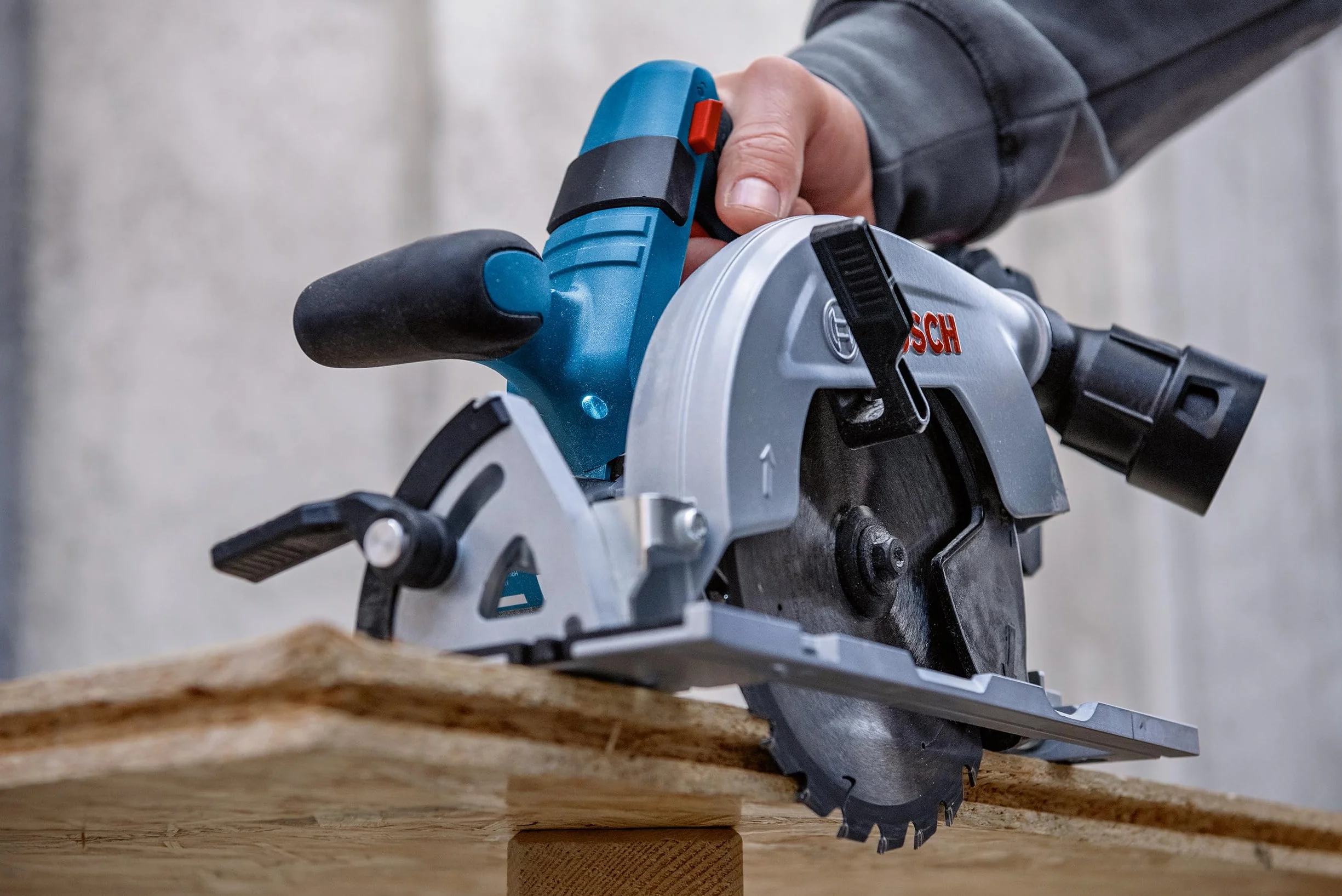 Bosch 1 x prowadnica równoległa do pilarek tarczowych GKS 18V-57-2 (do prostych cięć równoległych, profesjonalne akcesoria do piły tarczowej)
